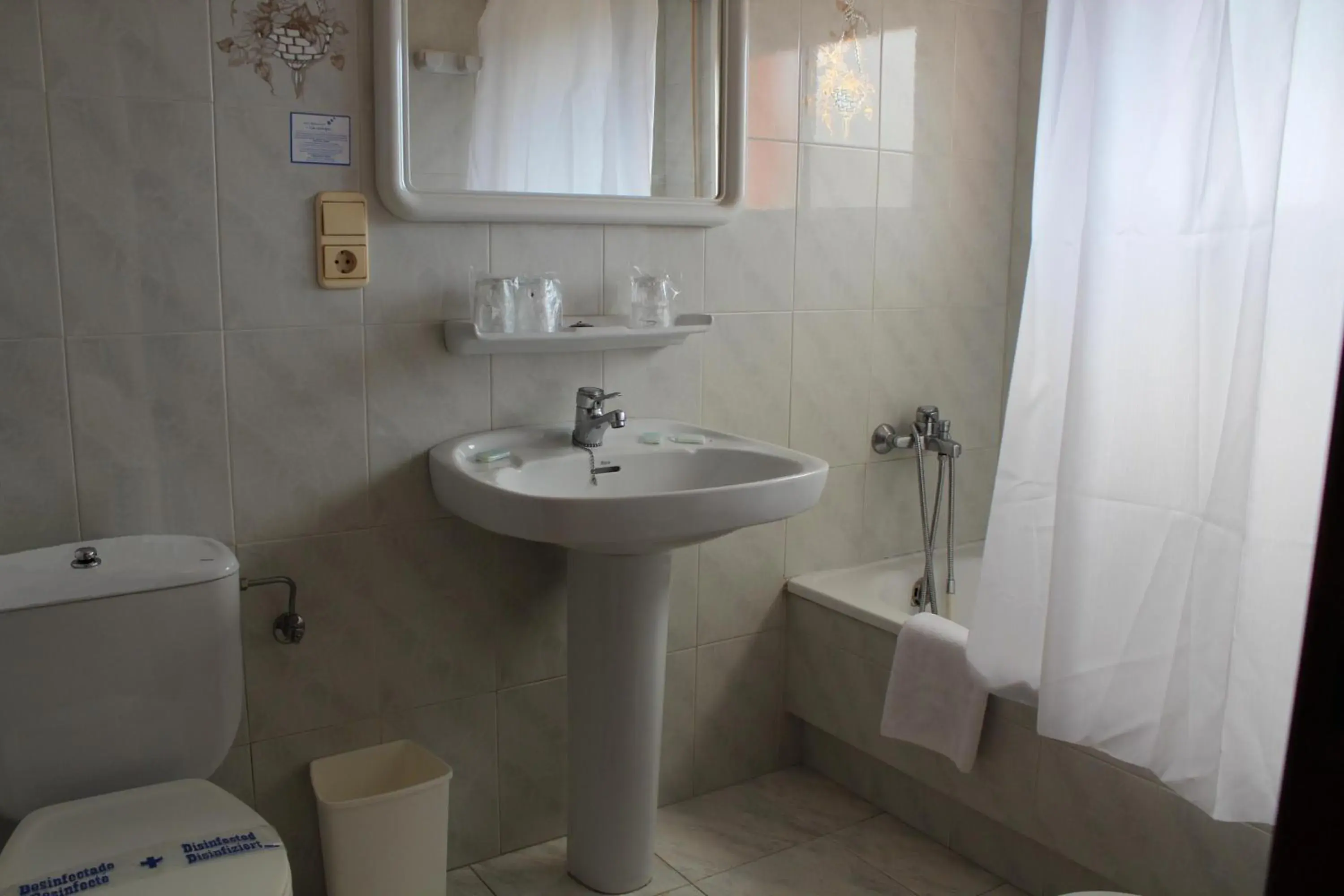 Triple in Hotel Los Naranjos Triple in Hotel Los Naranjos