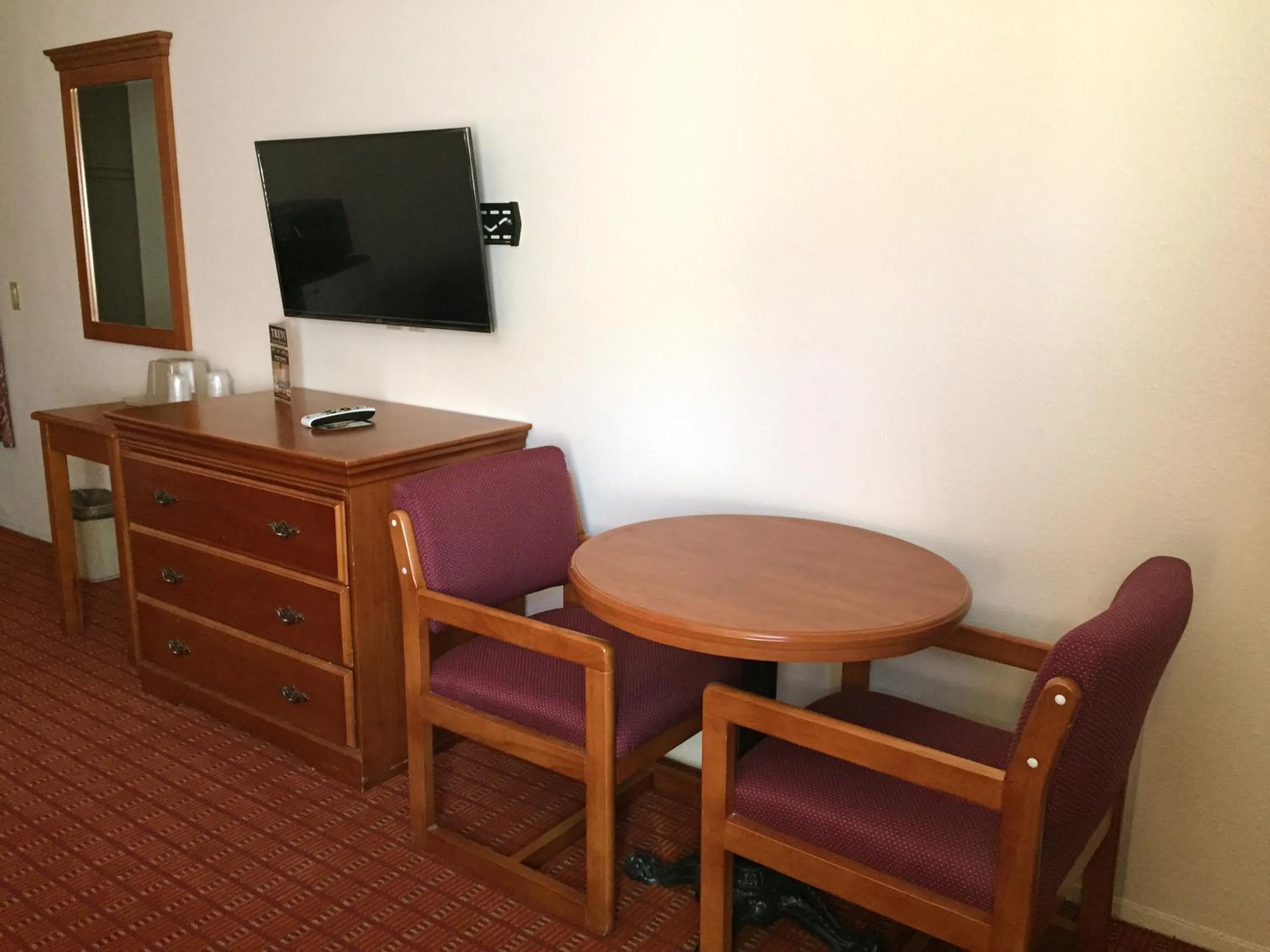 Bedroom in Harvey's Motel SDSU La Mesa San Diego