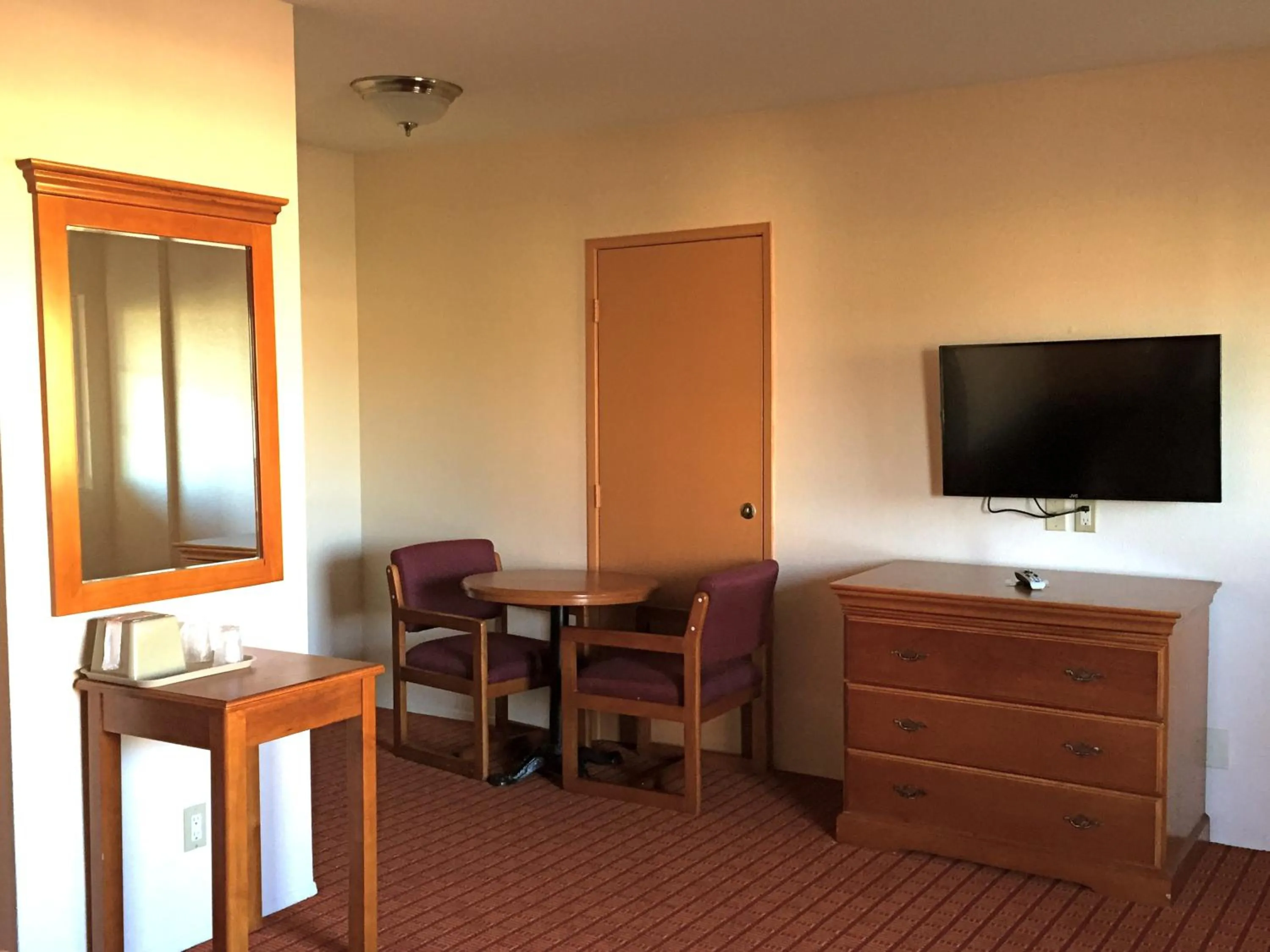 Bedroom in Harvey's Motel SDSU La Mesa San Diego