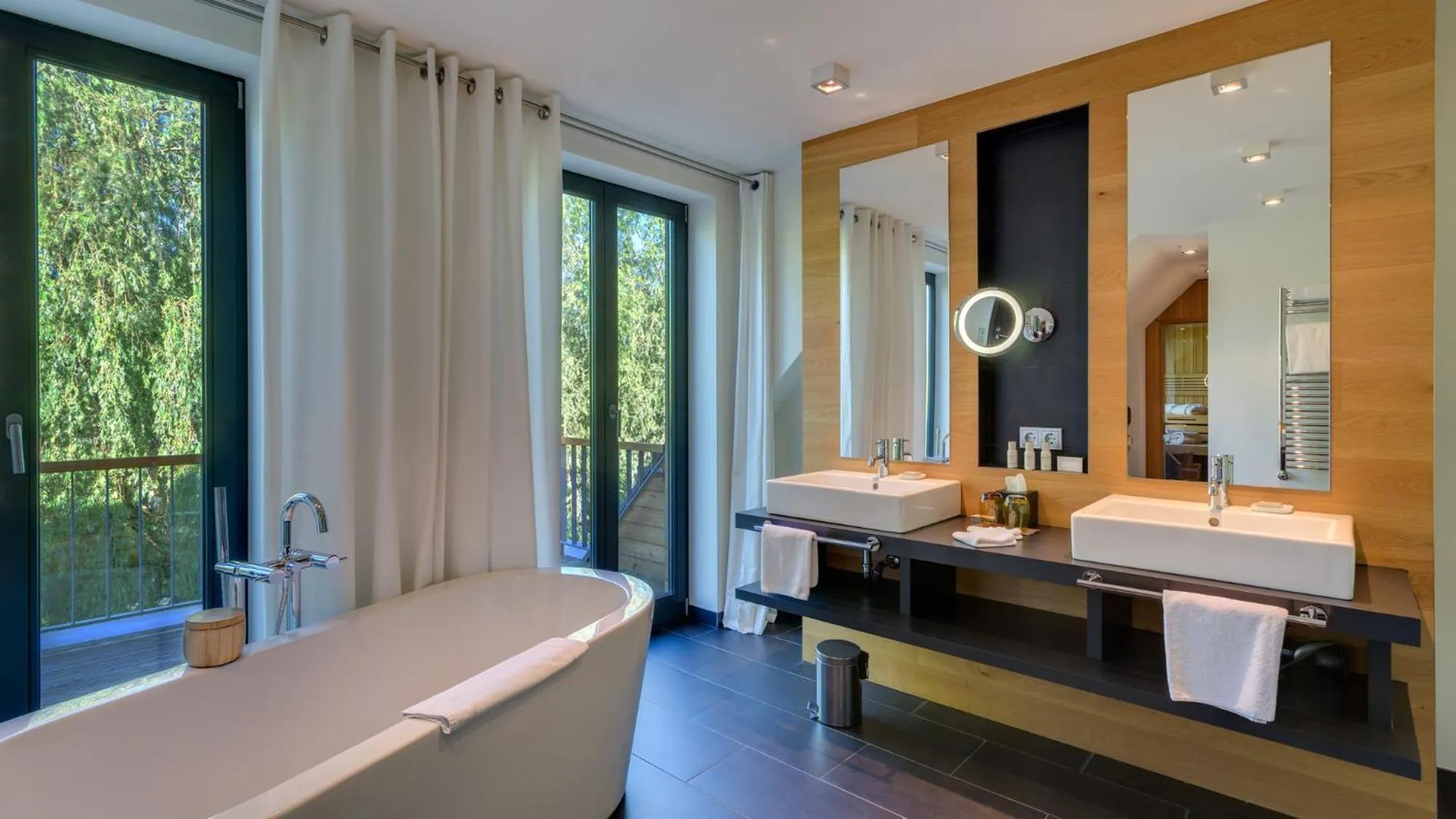Bathroom in Hotel Strandhaus - Boutique Resort & Spa