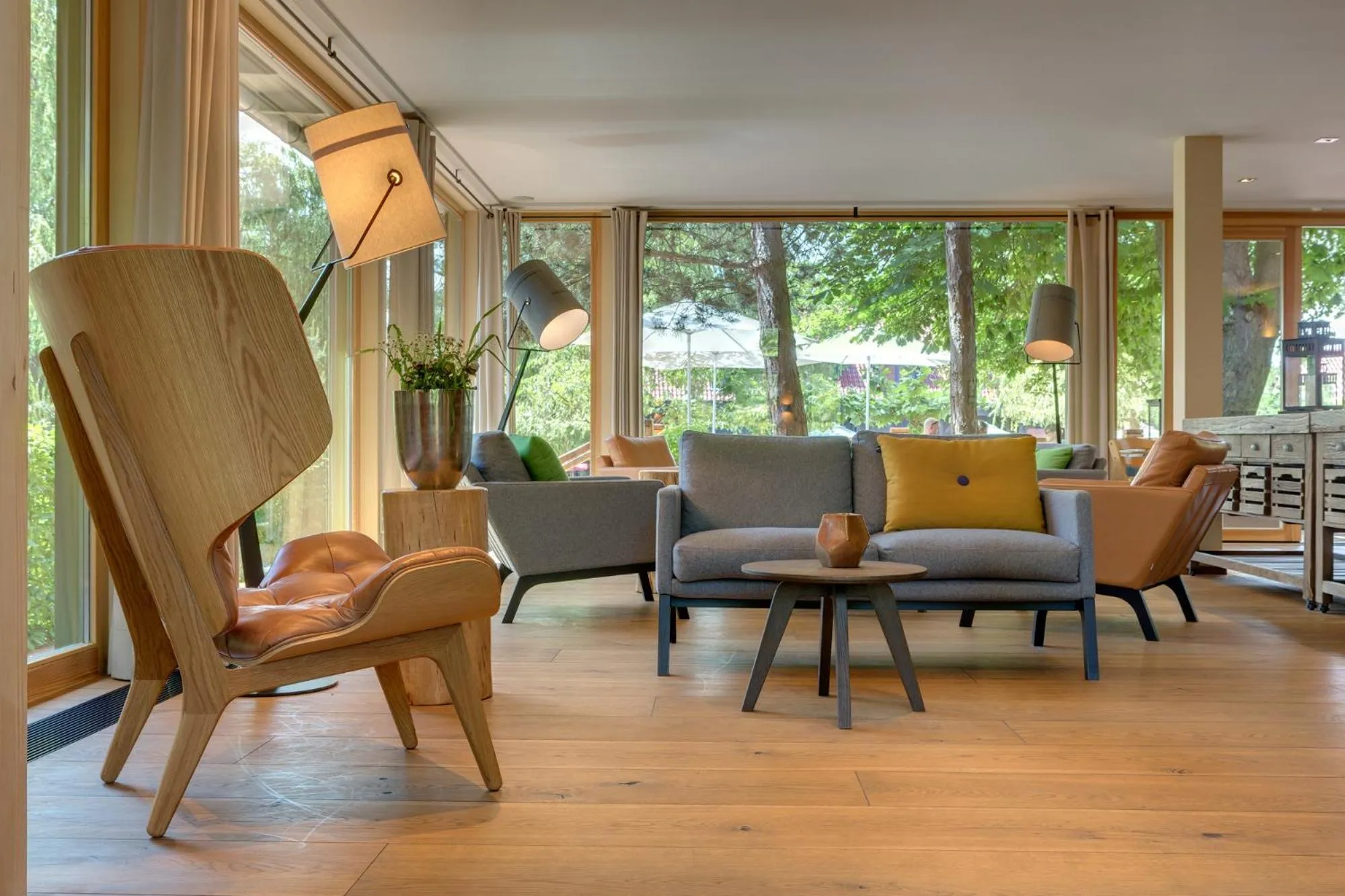 Lobby or reception in Hotel Strandhaus - Boutique Resort & Spa