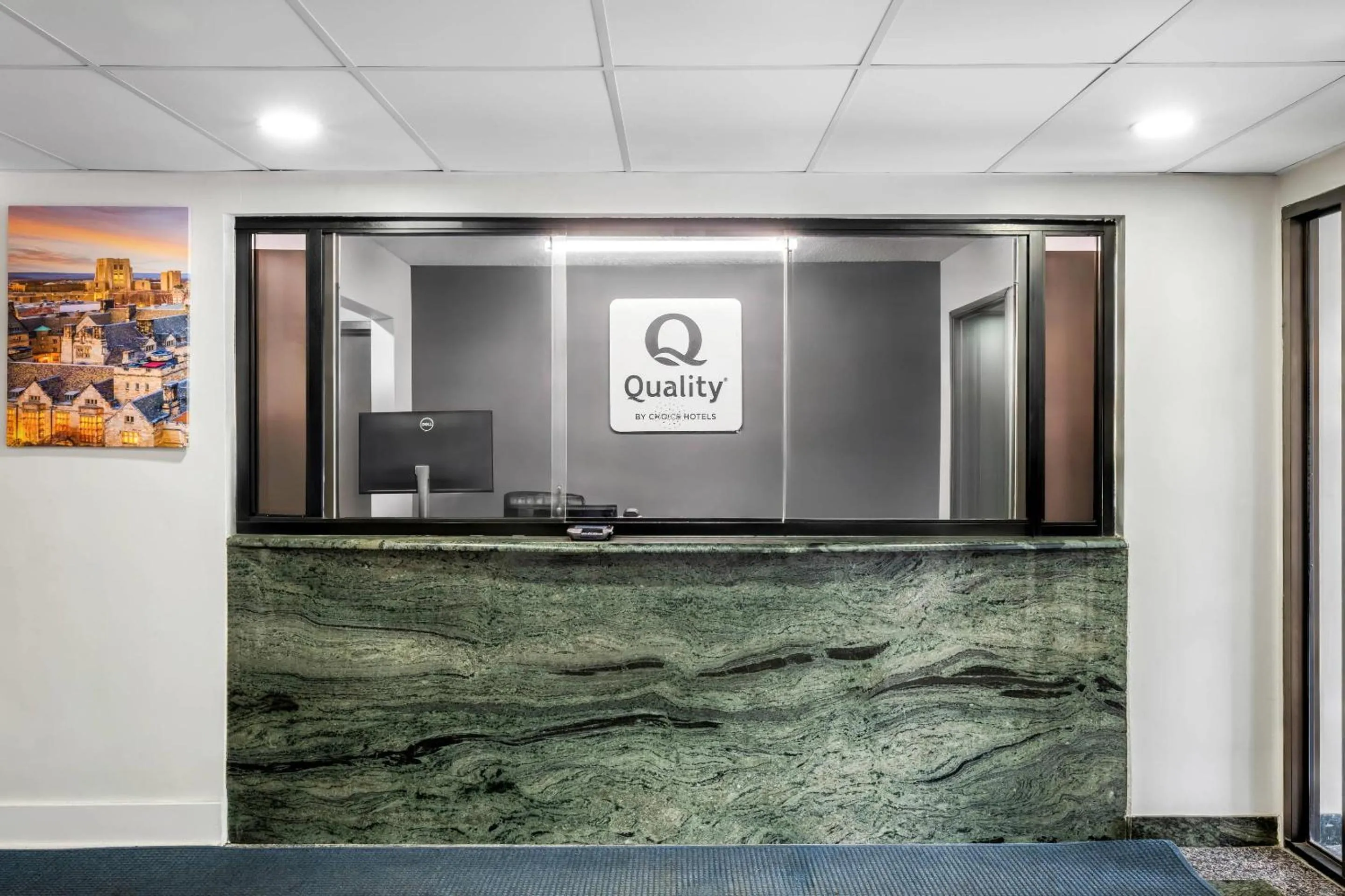 Lobby or reception in Quality Inn