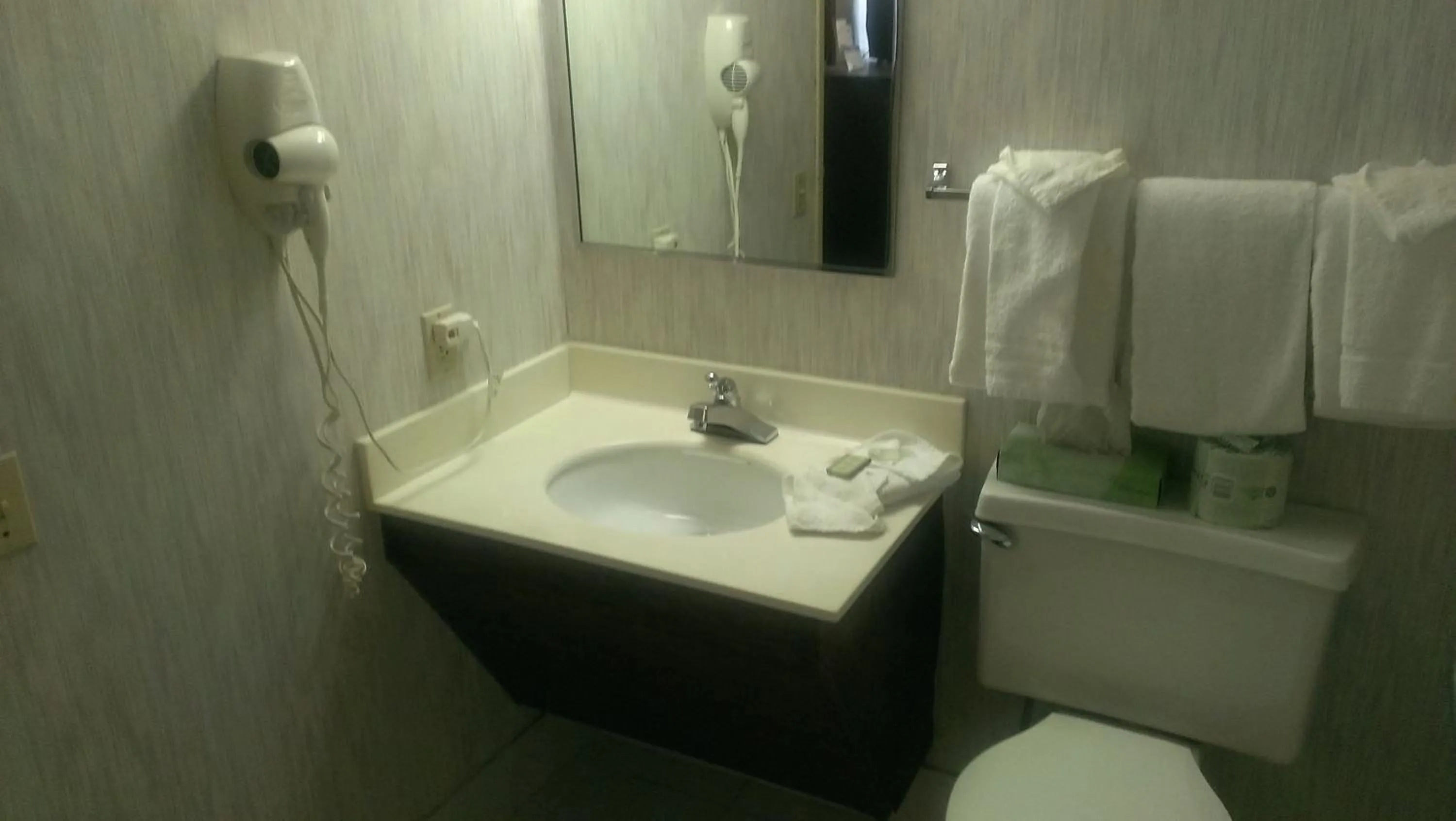 Bathroom in Quality Inn