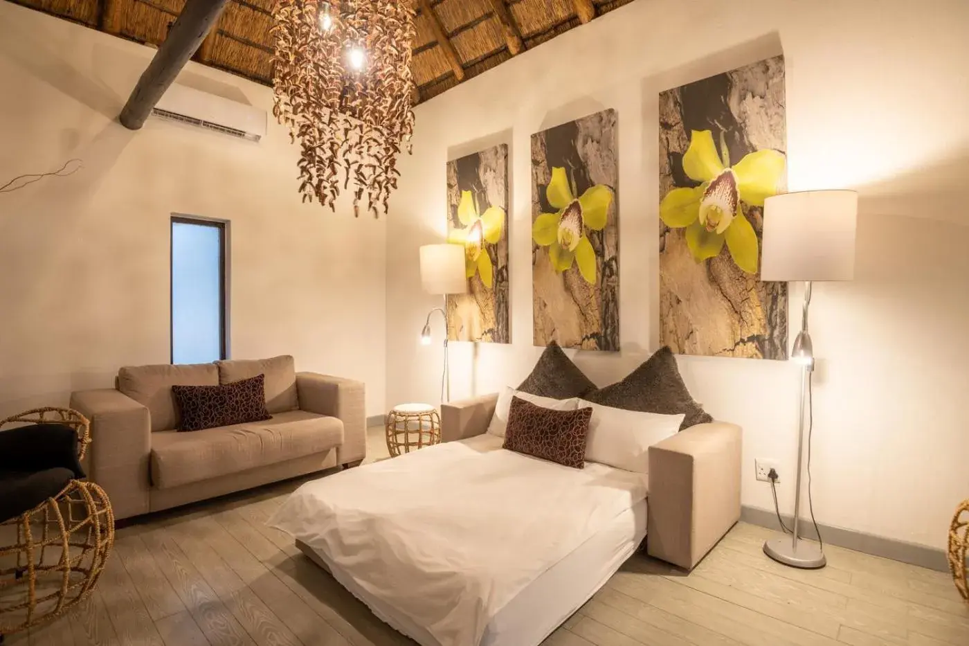 Bedroom, Bed in Mokuti Etosha Bedroom, Bed in Mokuti Etosha