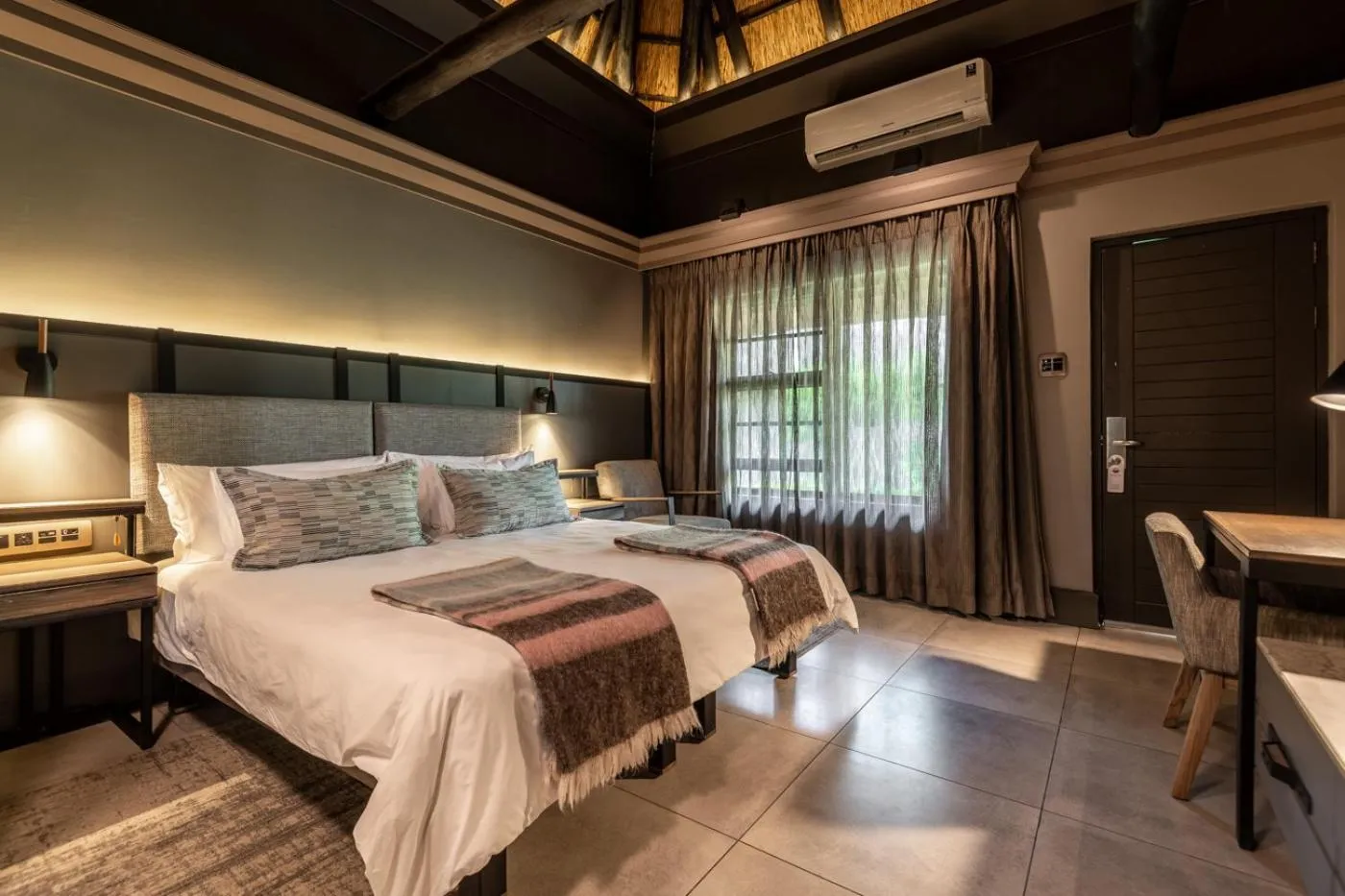 Bedroom, Bed in Mokuti Etosha