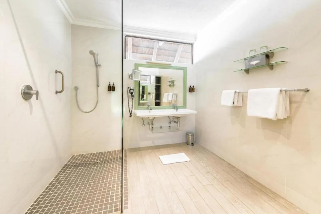 Bathroom in Mokuti Etosha