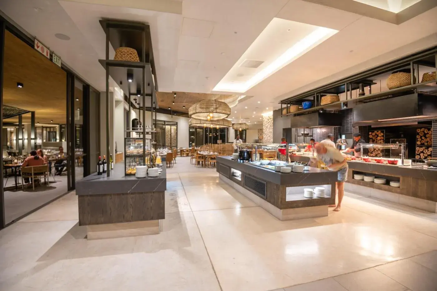 Restaurant/places to eat in Mokuti Etosha Restaurant/places to eat in Mokuti Etosha