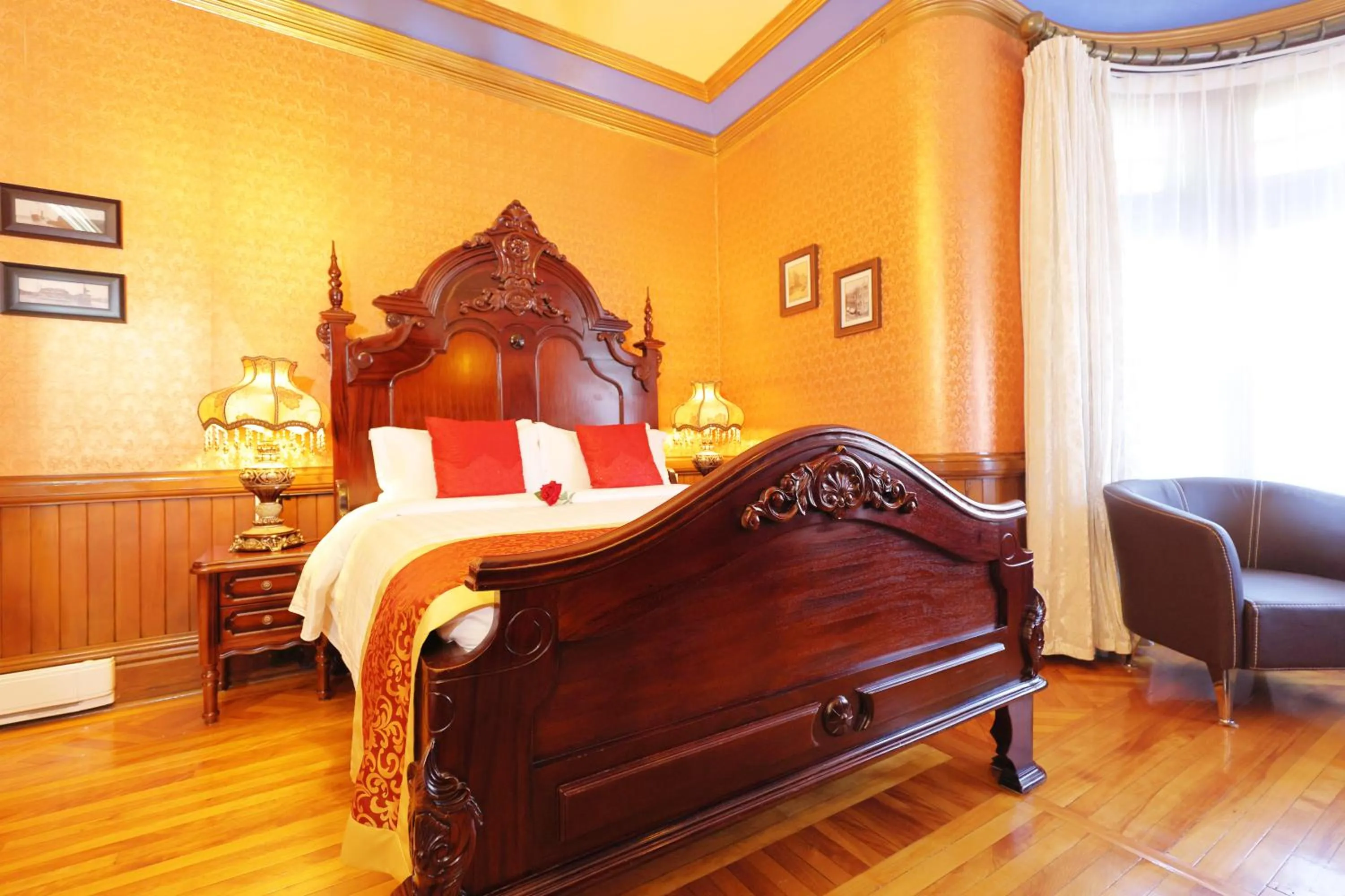 Bed in Prince inn