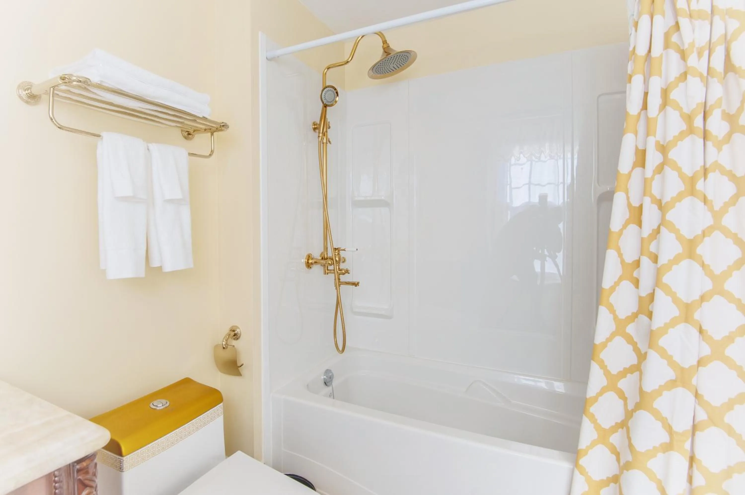 Bathroom in Prince inn