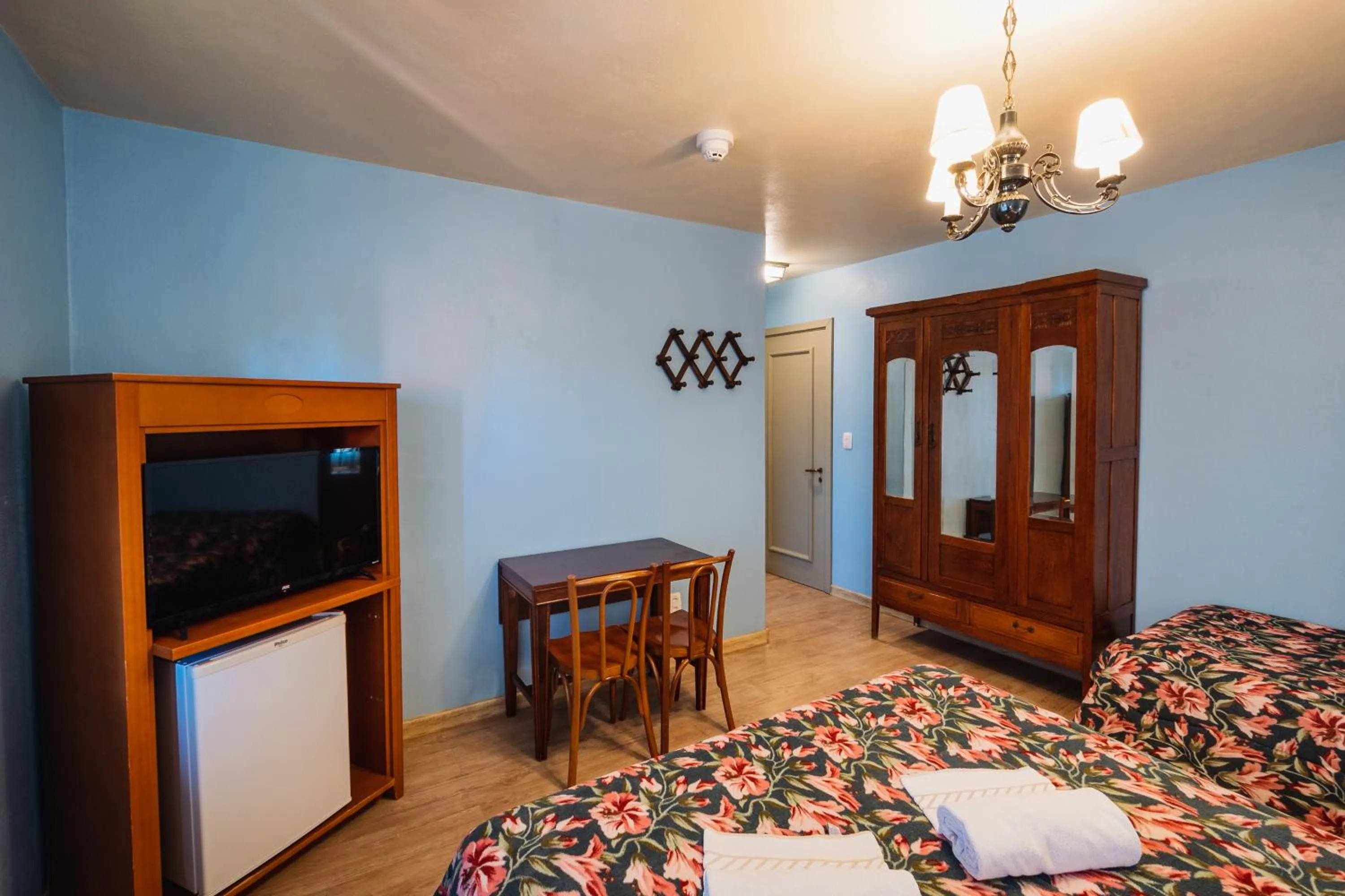 Bedroom, Bed in Pousada Casa Rosa