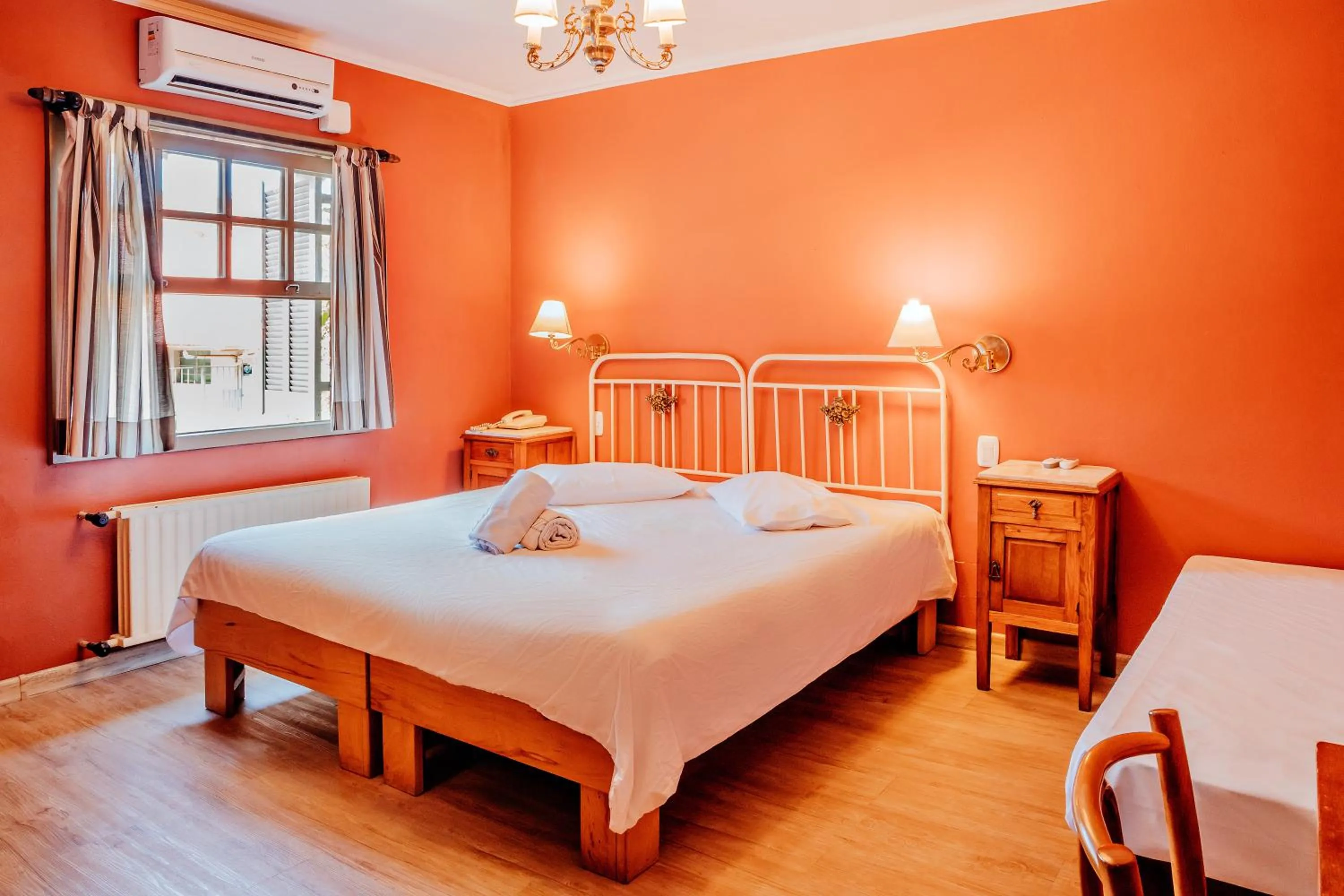 Bedroom, Bed in Pousada Casa Rosa