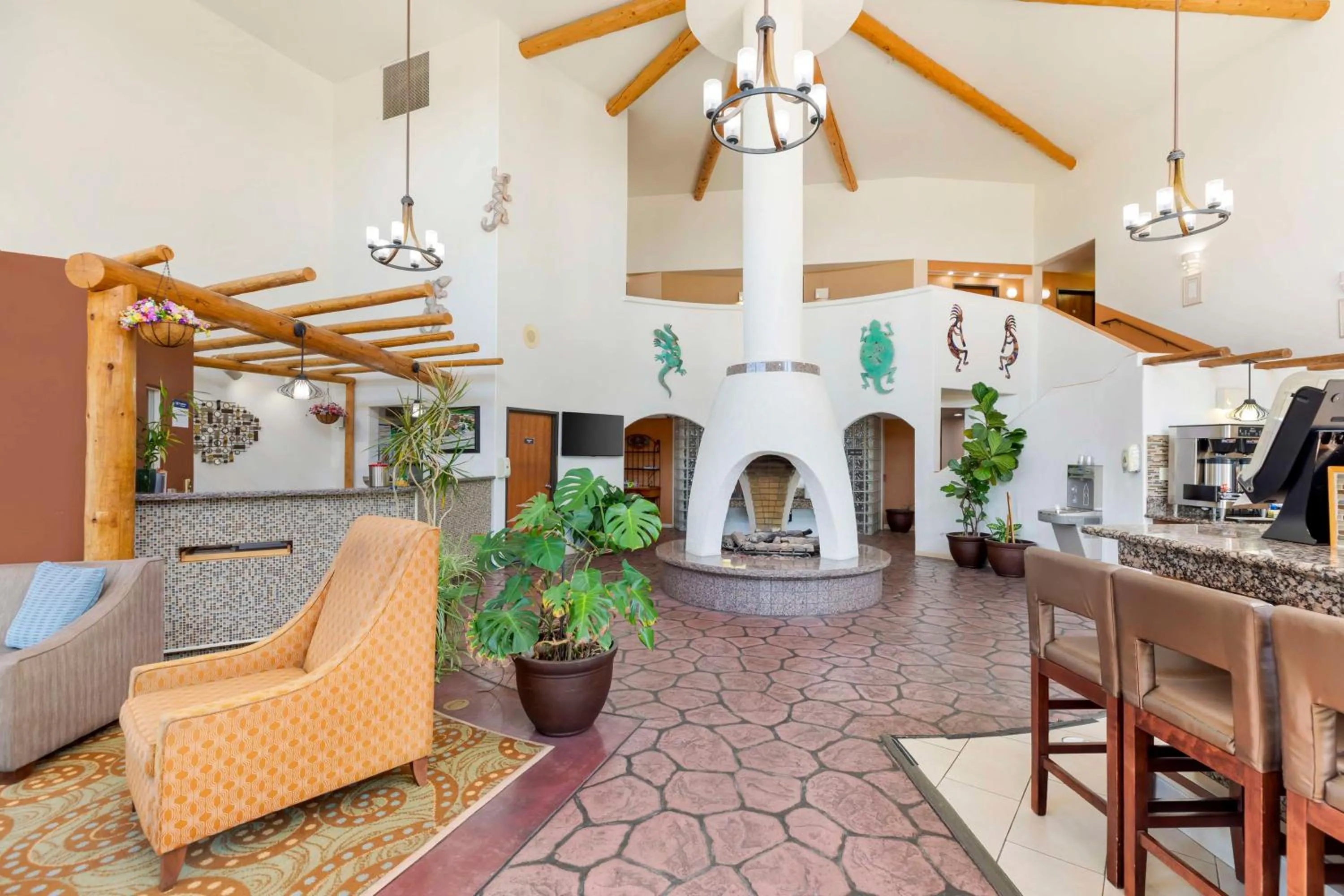 Lobby or reception in Best Western Kiva Inn