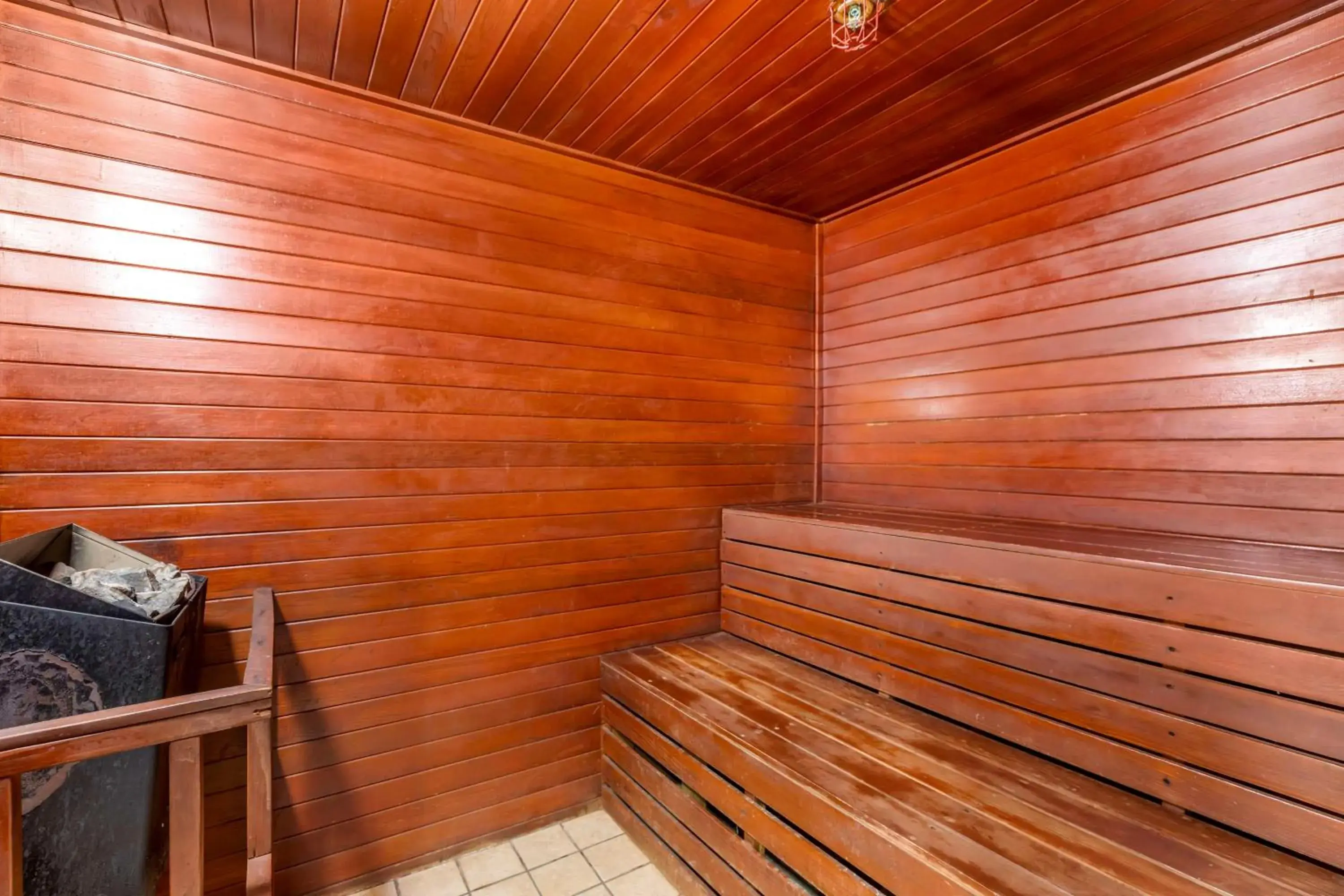 Property building in Best Western Kiva Inn Property building in Best Western Kiva Inn