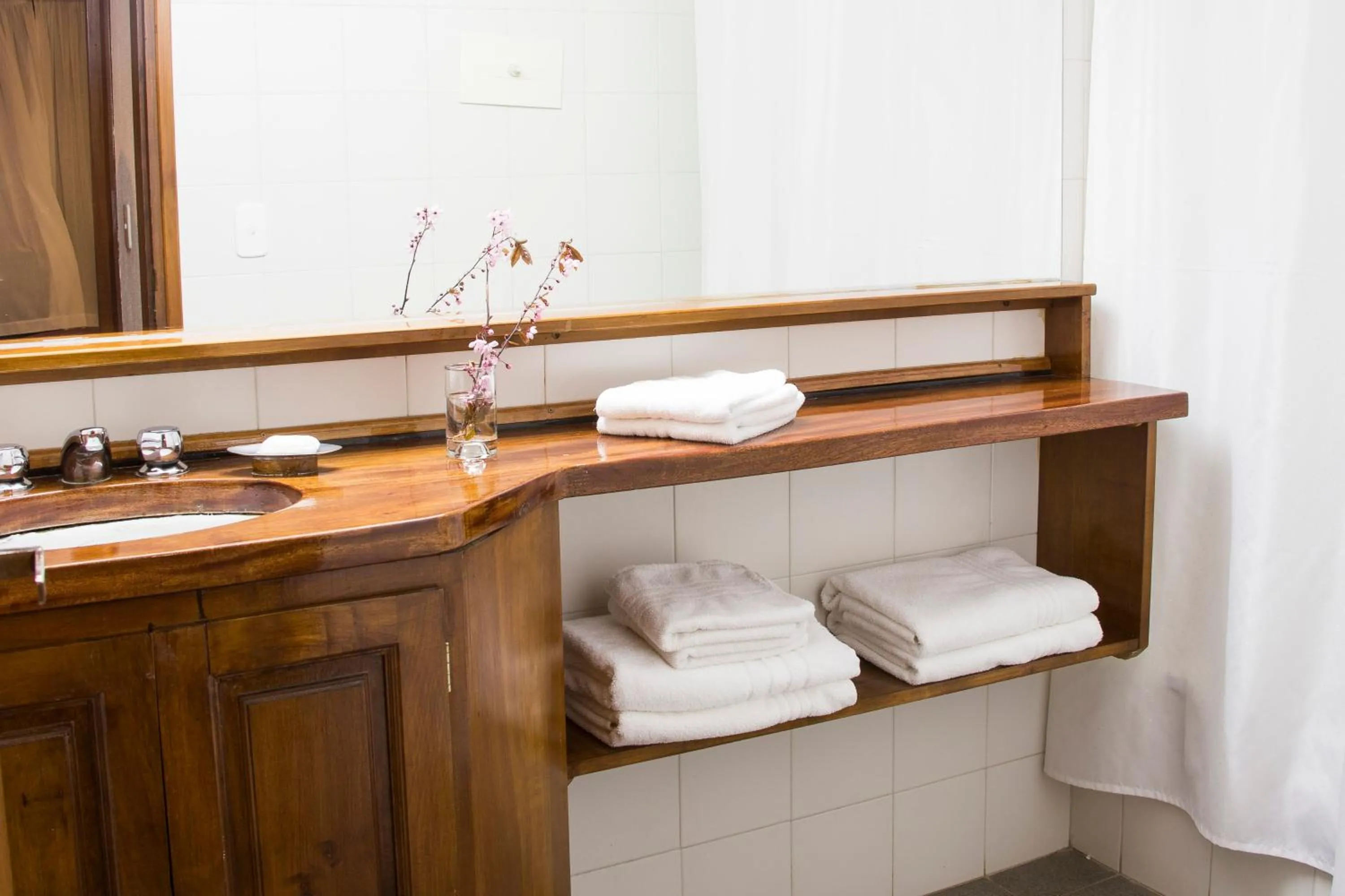 Bathroom, Bed in Rincón de los Andes Resort