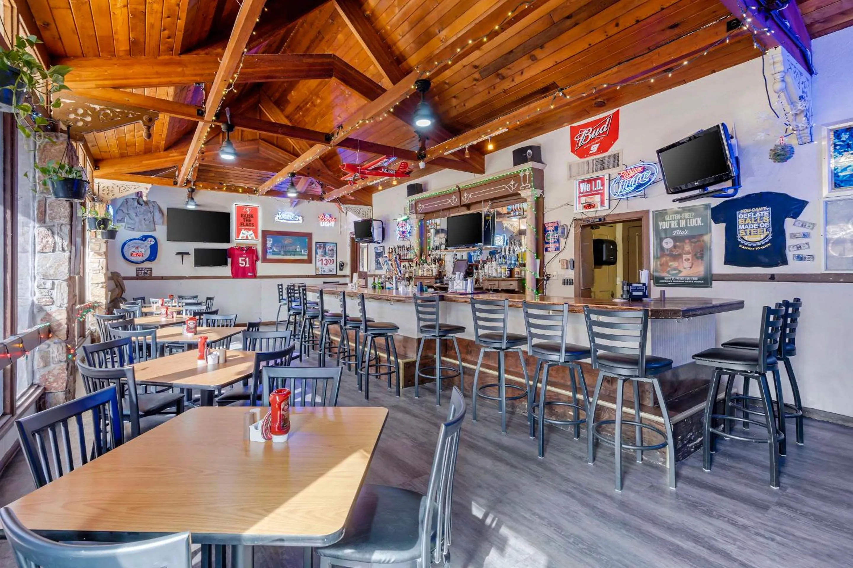 Restaurant/places to eat in Rodeway Inn