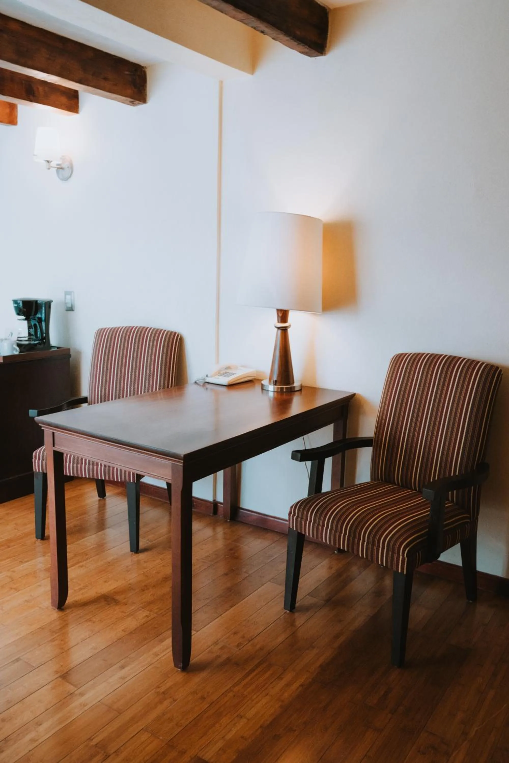 Seating area in Hotel Villa Mercedes San Cristobal