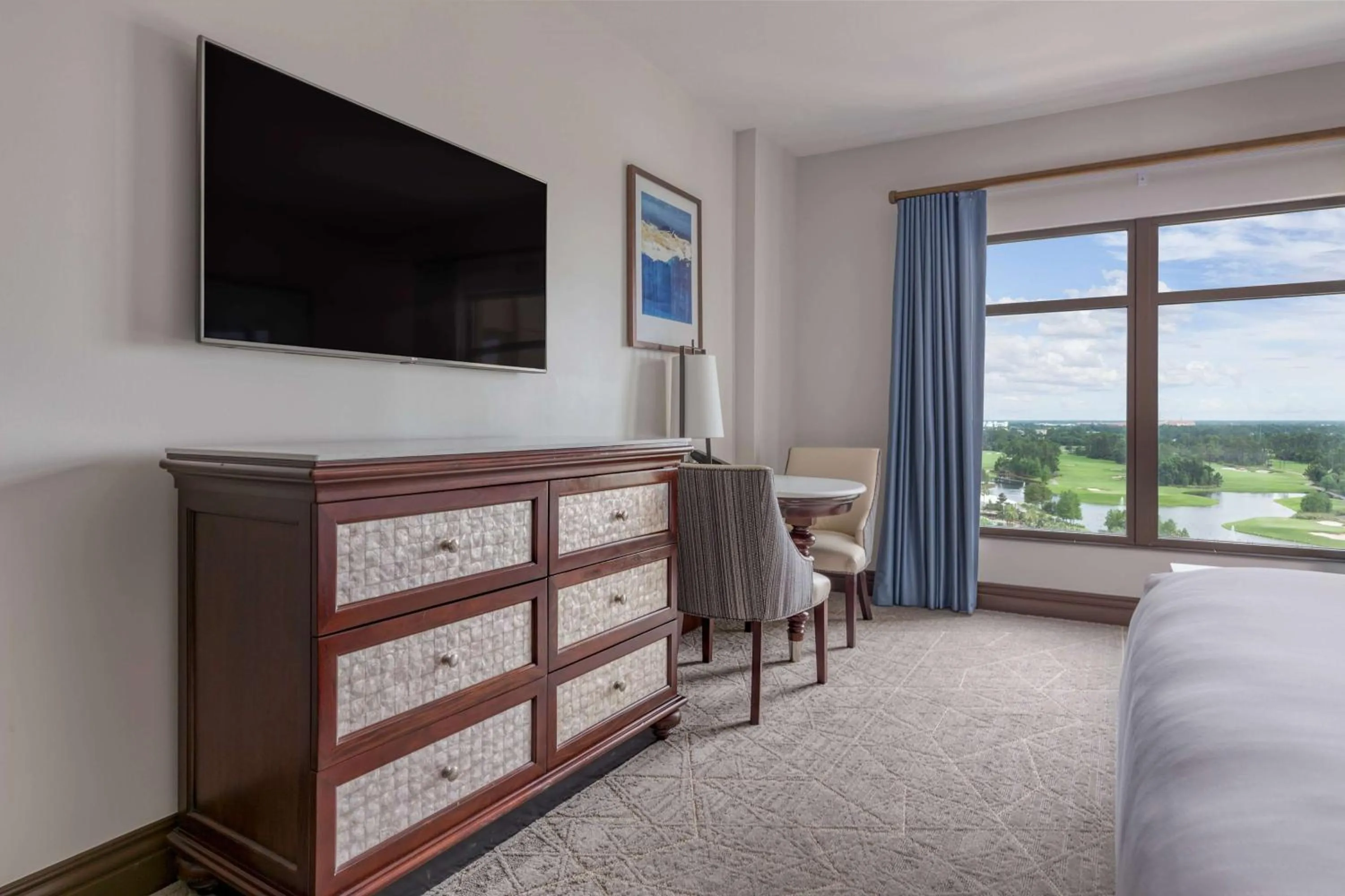 Photo of the whole room, Bed in Wyndham Grand Orlando Resort Bonnet Creek