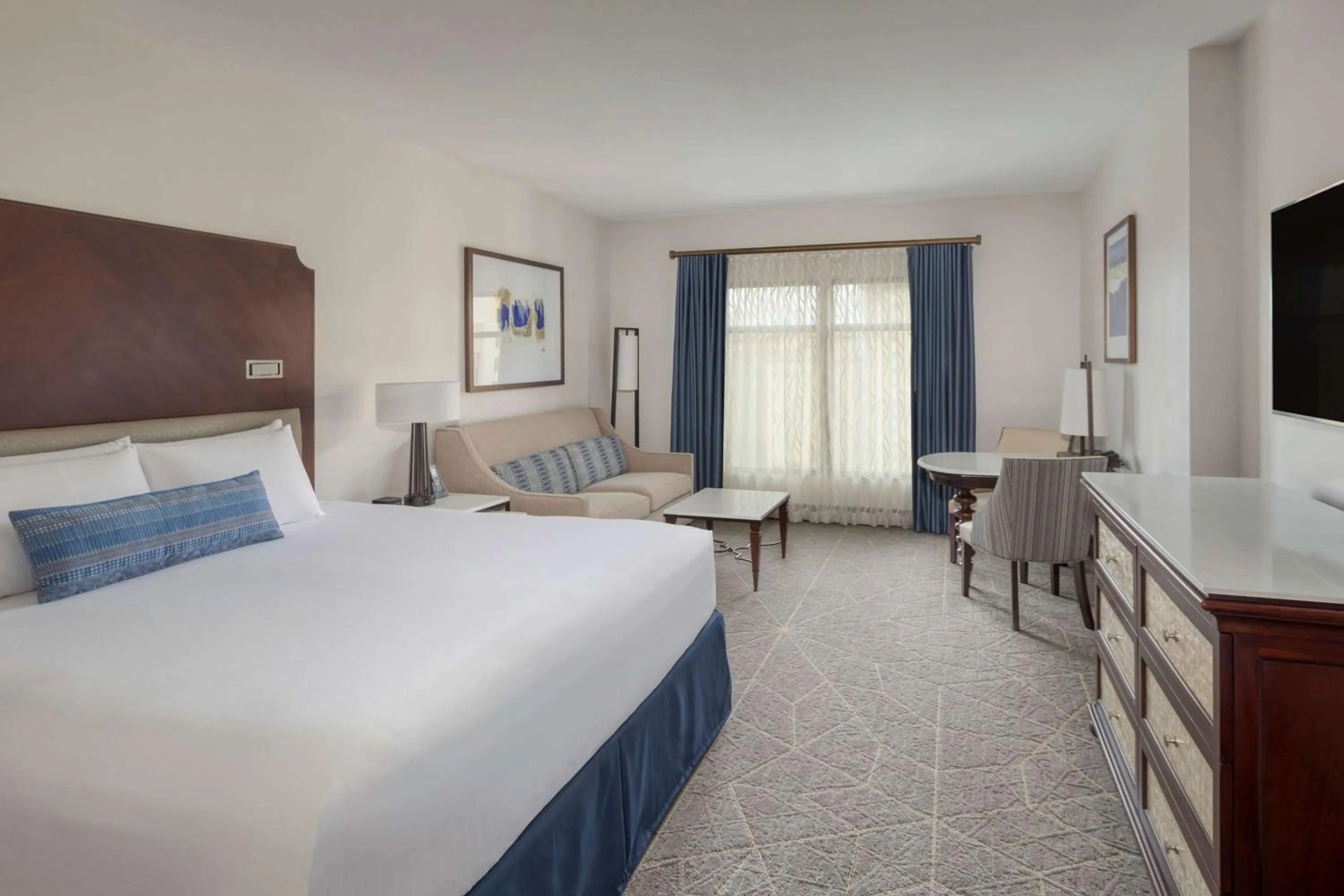 Photo of the whole room, Bed in Wyndham Grand Orlando Resort Bonnet Creek