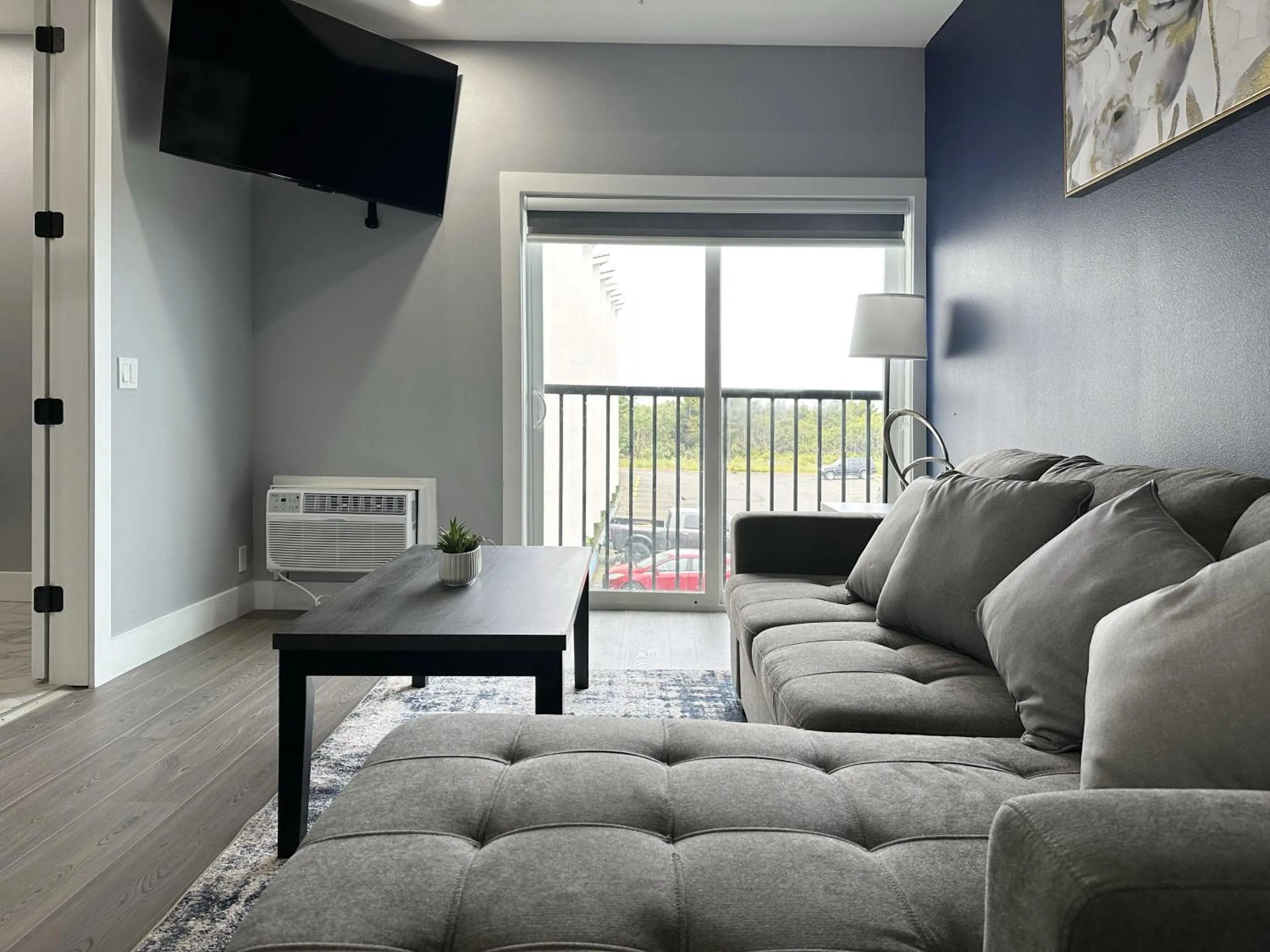 BayVue Hotel, Resort & Suites