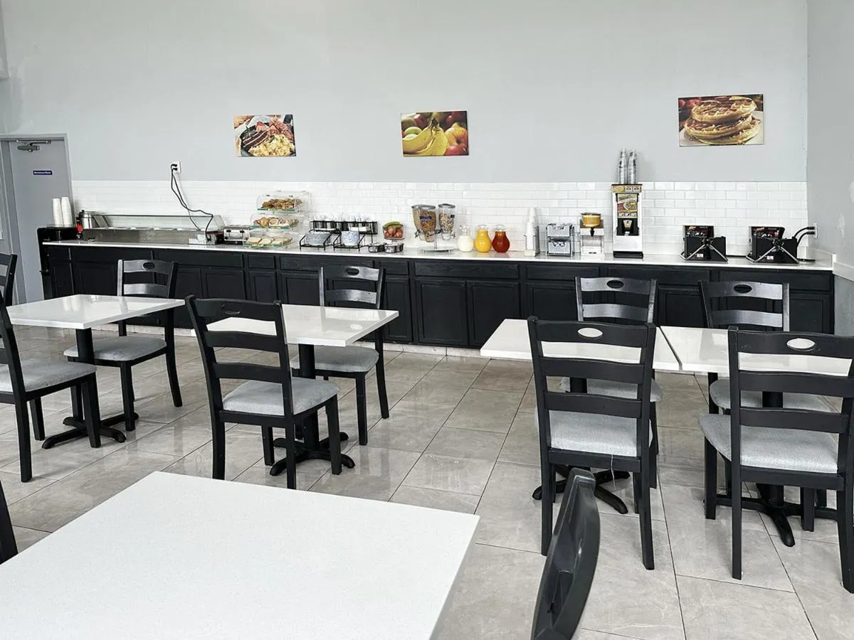 BayVue Hotel, Resort & Suites