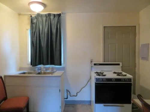 Madison Suites Motel
