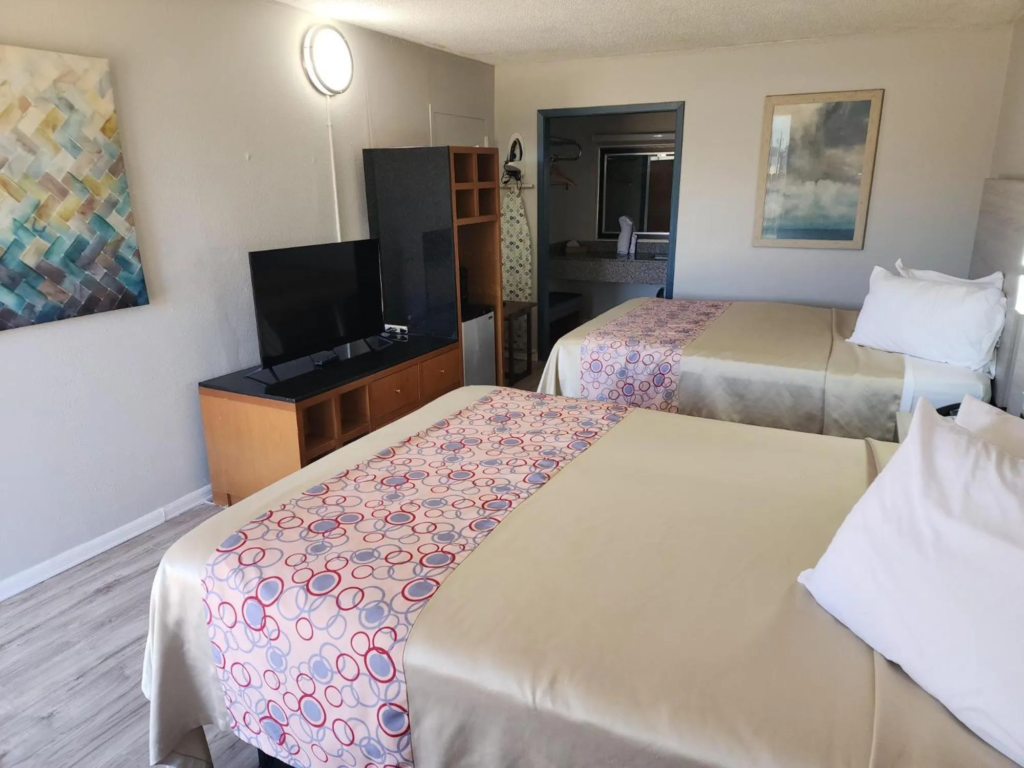 Bed in Discovery Inn Lafayette