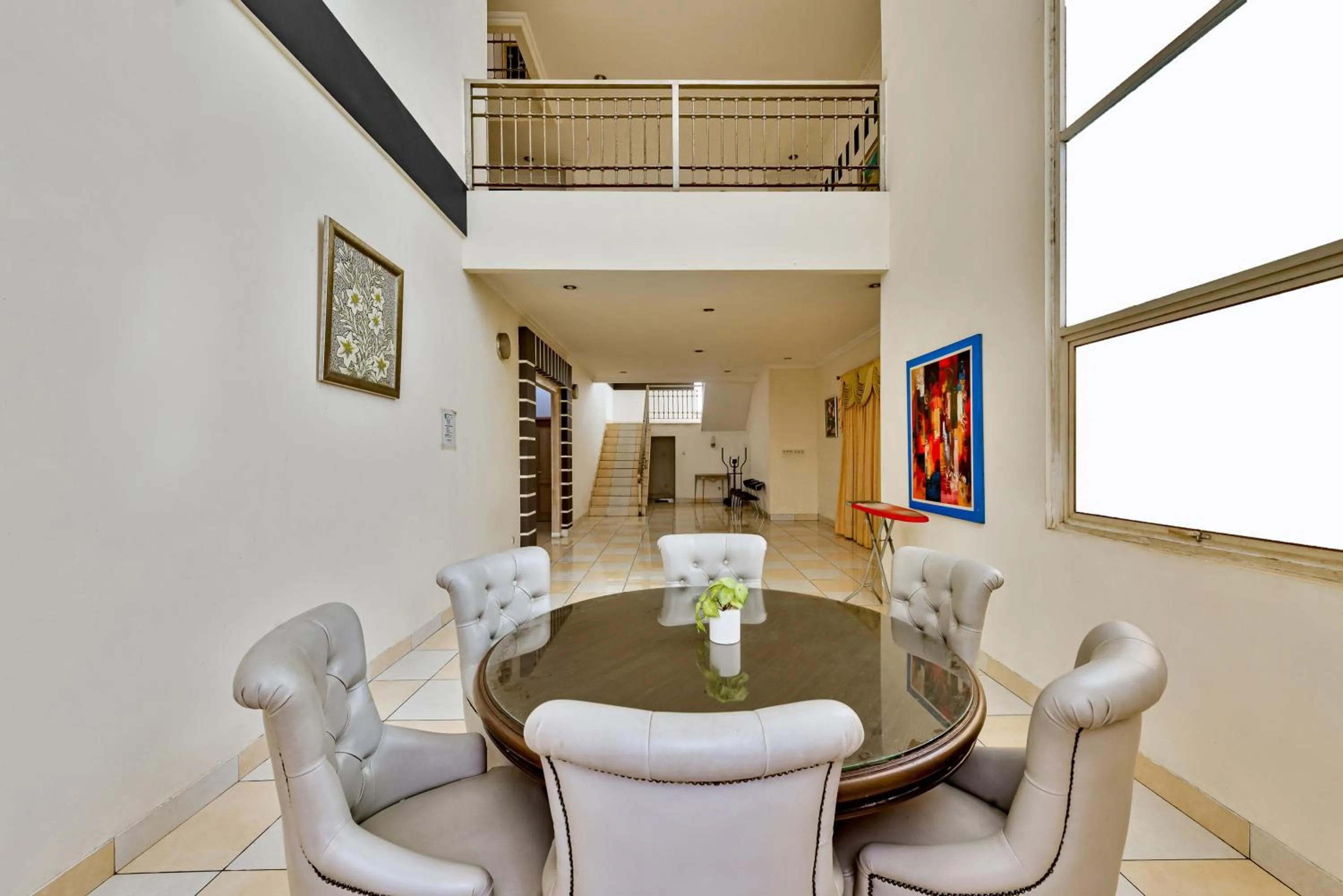 Dining area in Cinere Inn & Residence