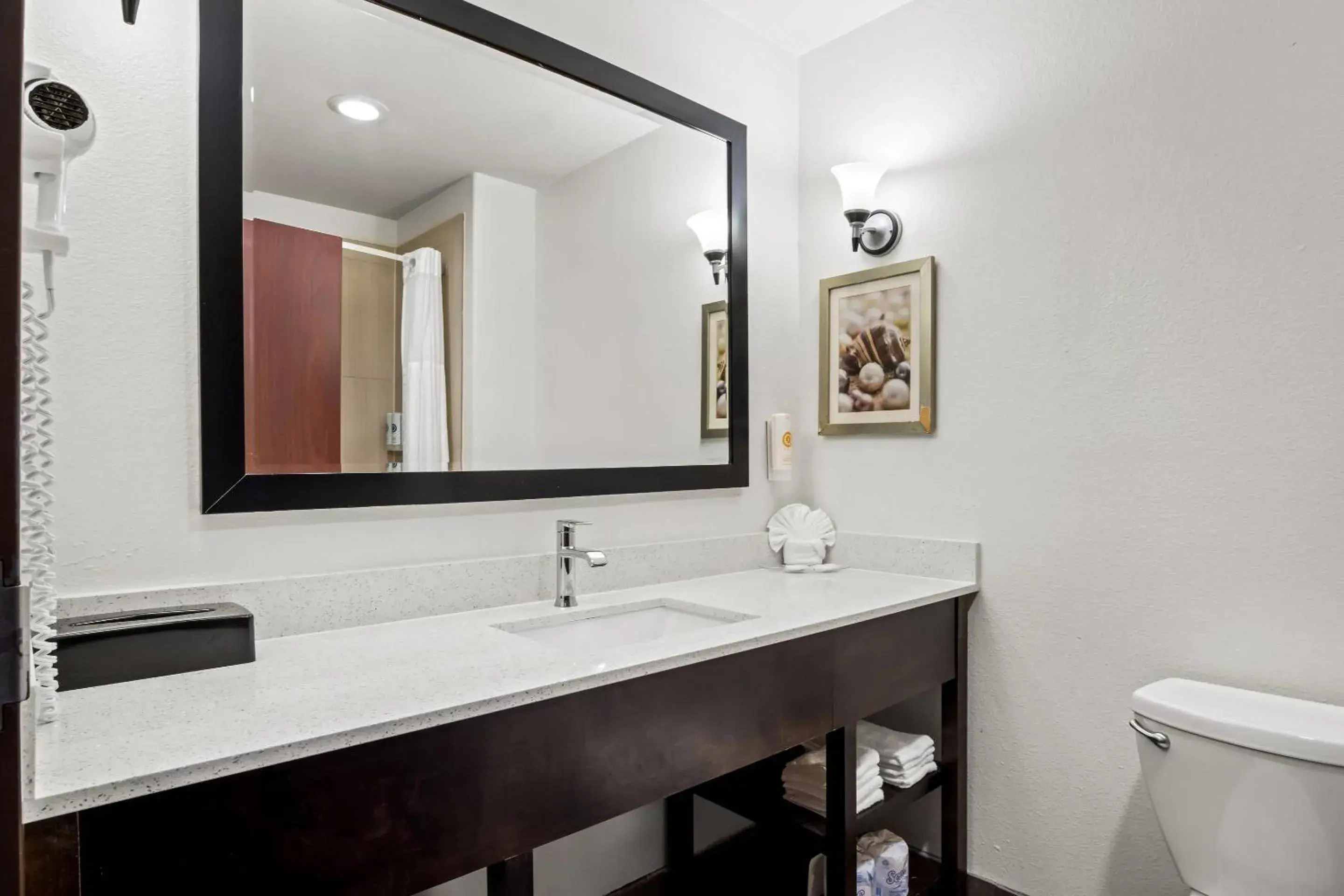 Bedroom in Comfort Suites Waxahachie - Dallas Bedroom in Comfort Suites Waxahachie - Dallas