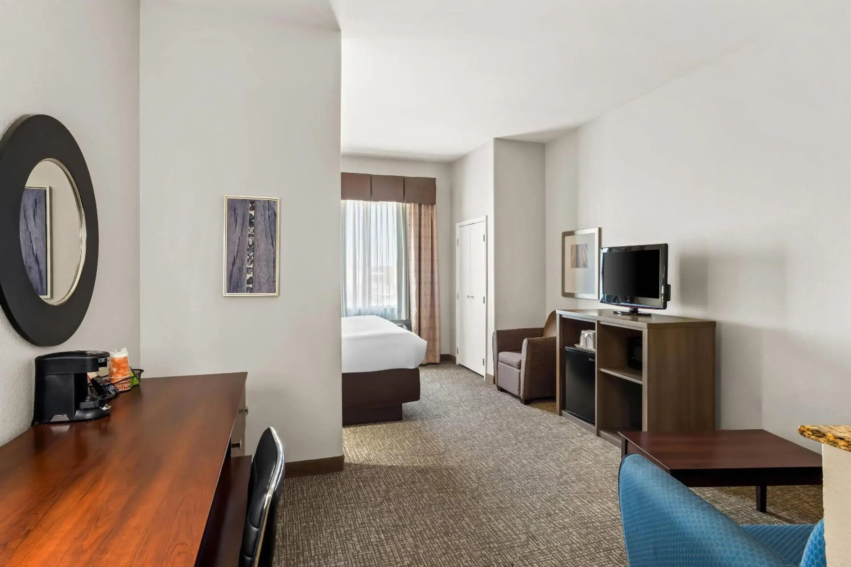 Bedroom, Bed in Comfort Suites Waxahachie - Dallas Bedroom, Bed in Comfort Suites Waxahachie - Dallas