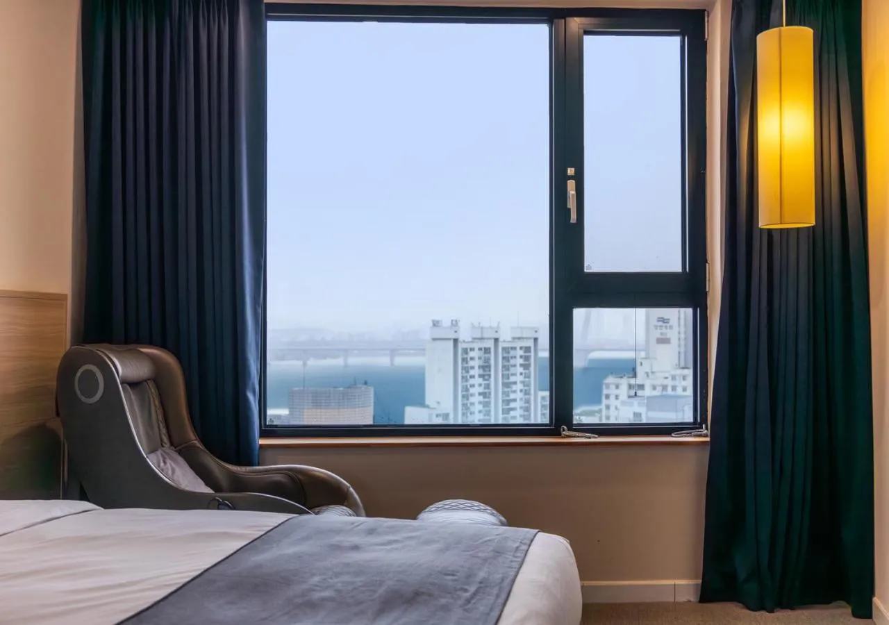 Bedroom, Bed in JK Blossom Hotel