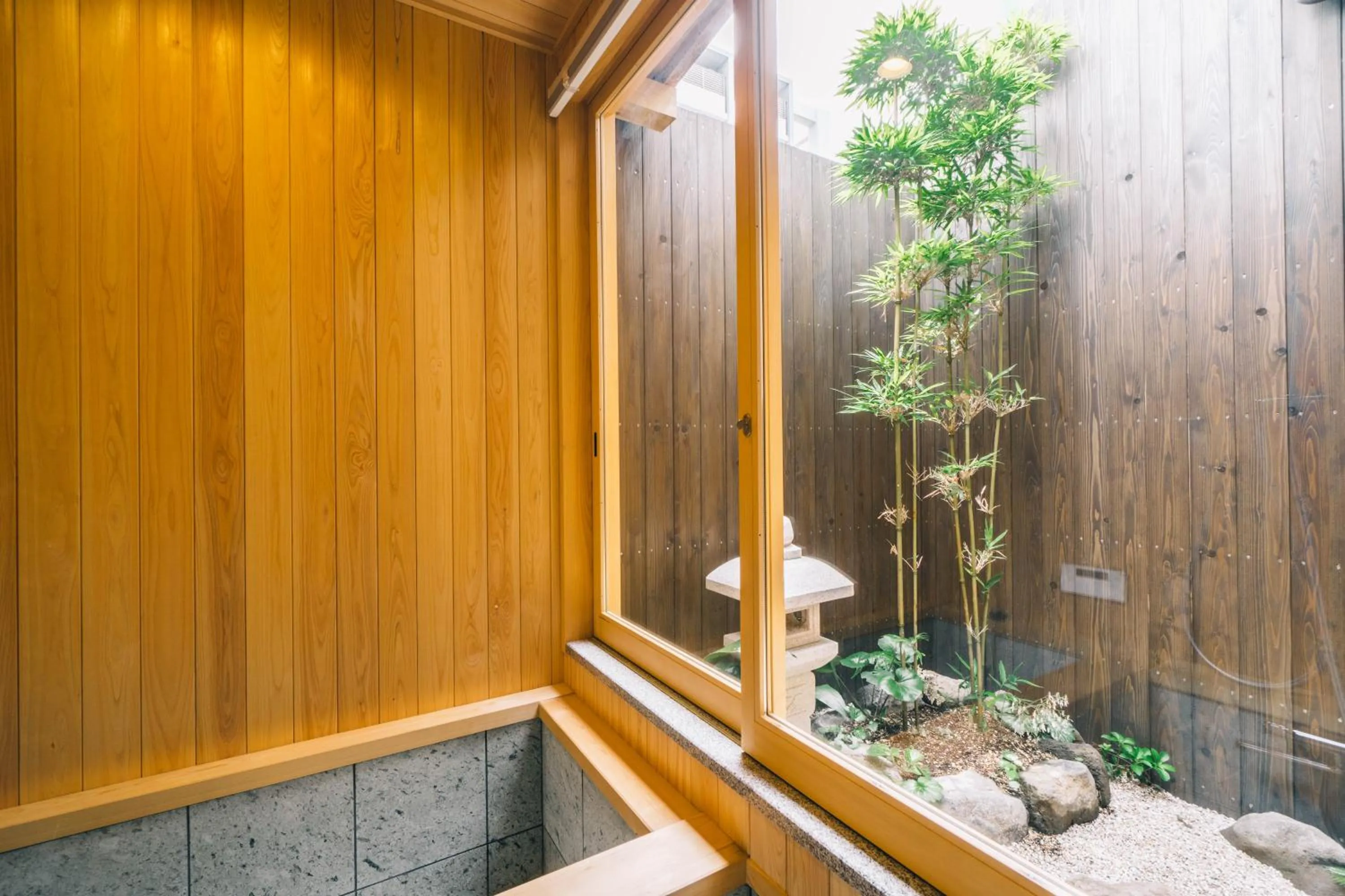 Garden in Miro Kujo Kawaramachi Tei