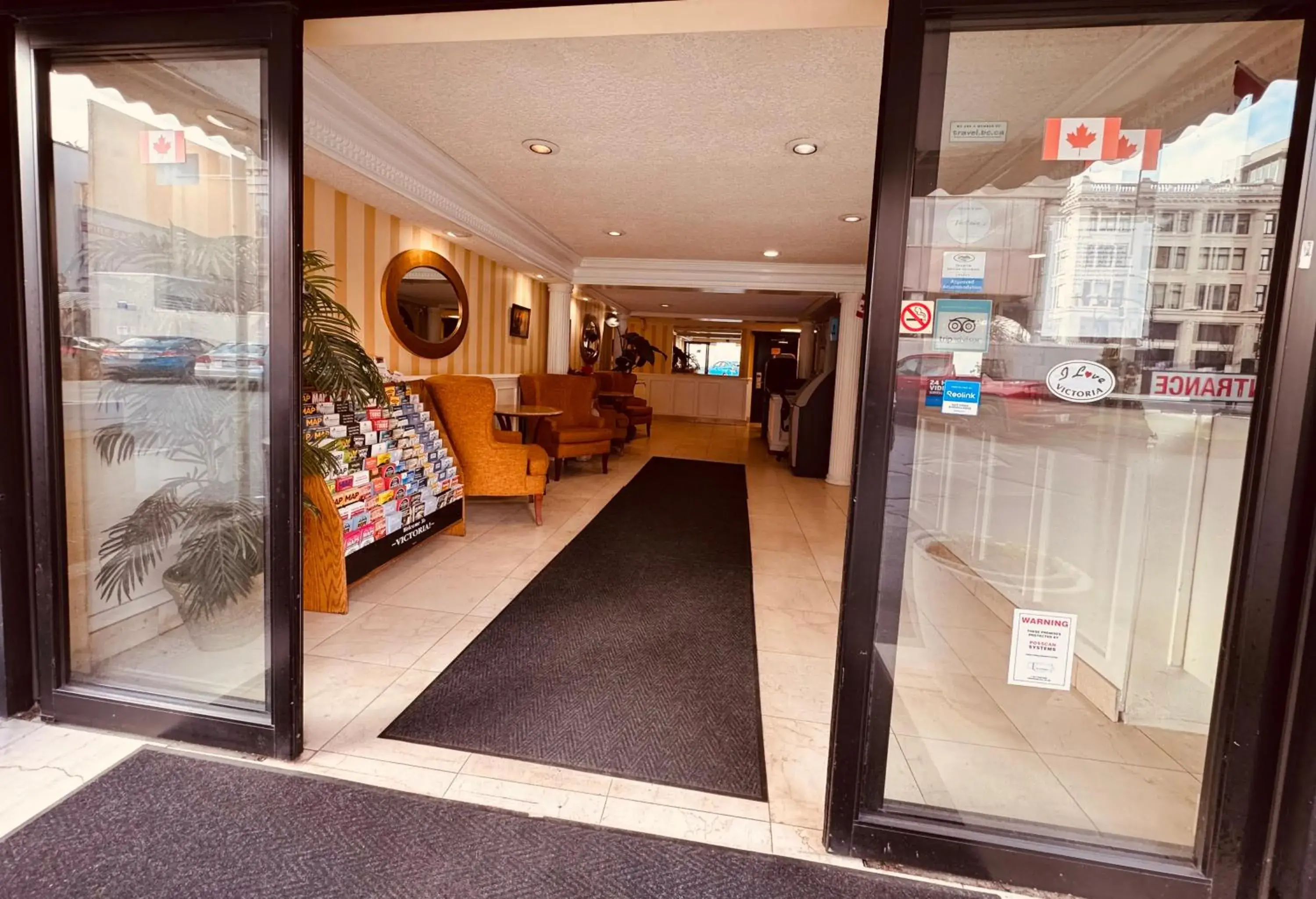 Property building in Island Travel Inn Property building in Island Travel Inn