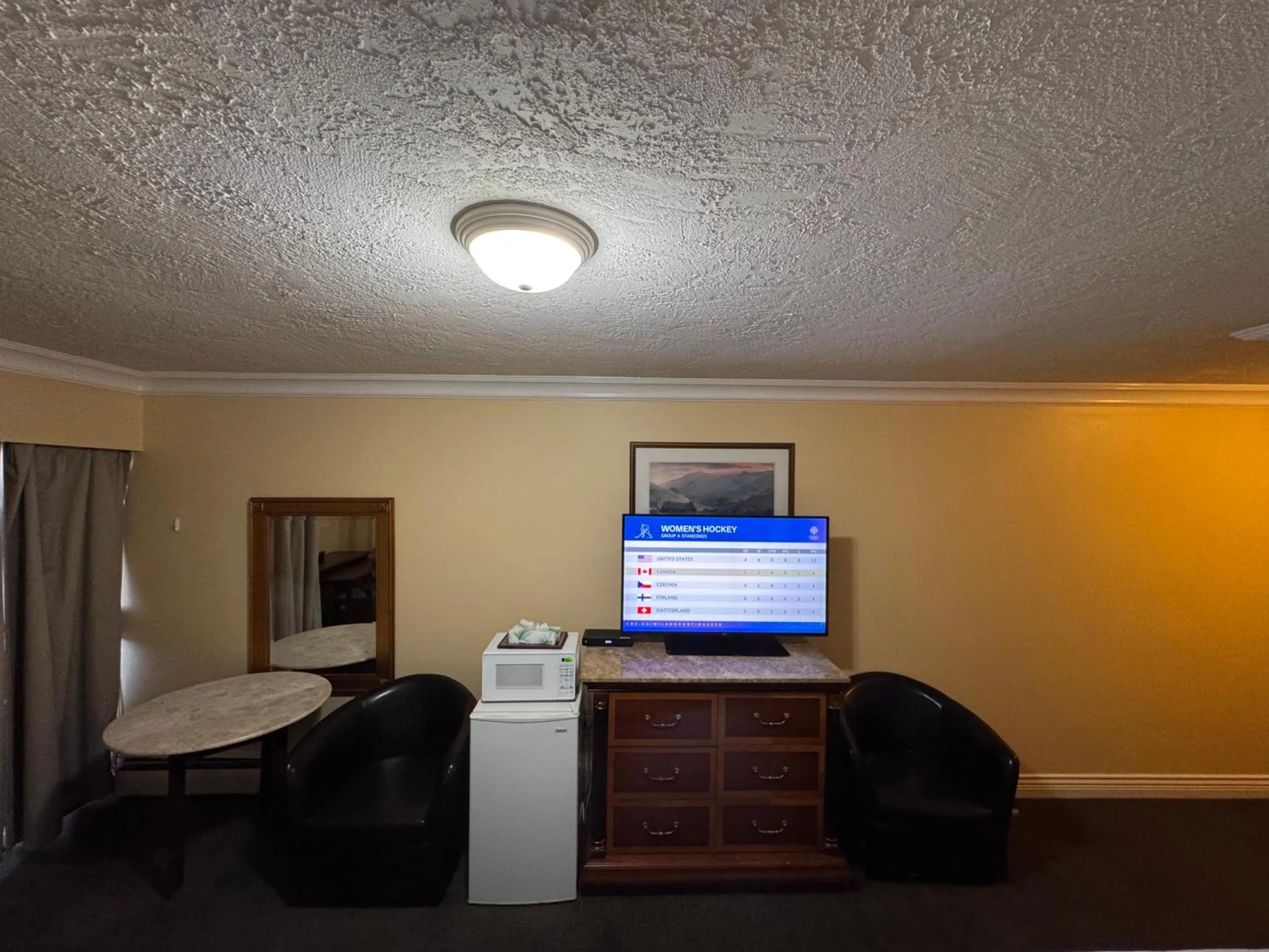 TV and multimedia in Island Travel Inn