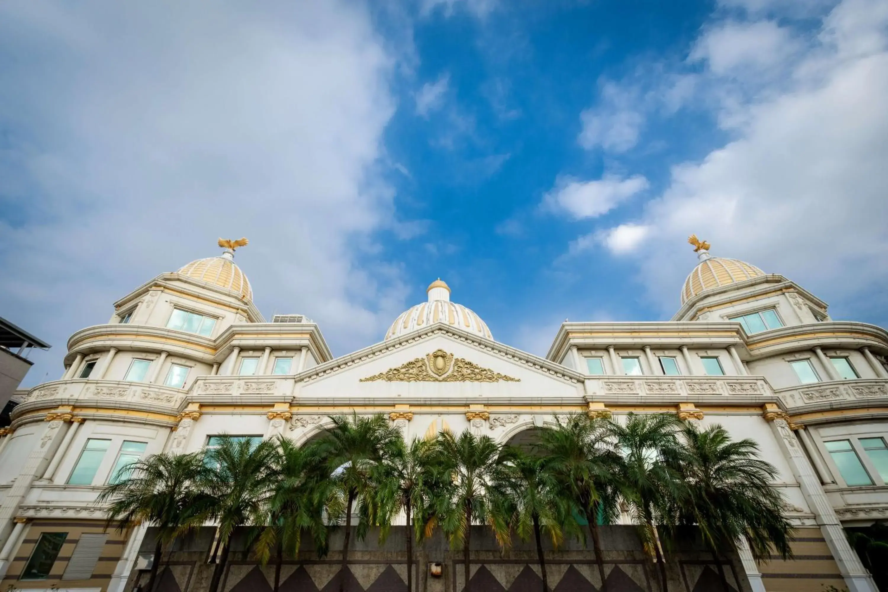 Property building in 國妃鷹堡時尚健康館King & Princess Motel Property building in 國妃鷹堡時尚健康館King & Princess Motel