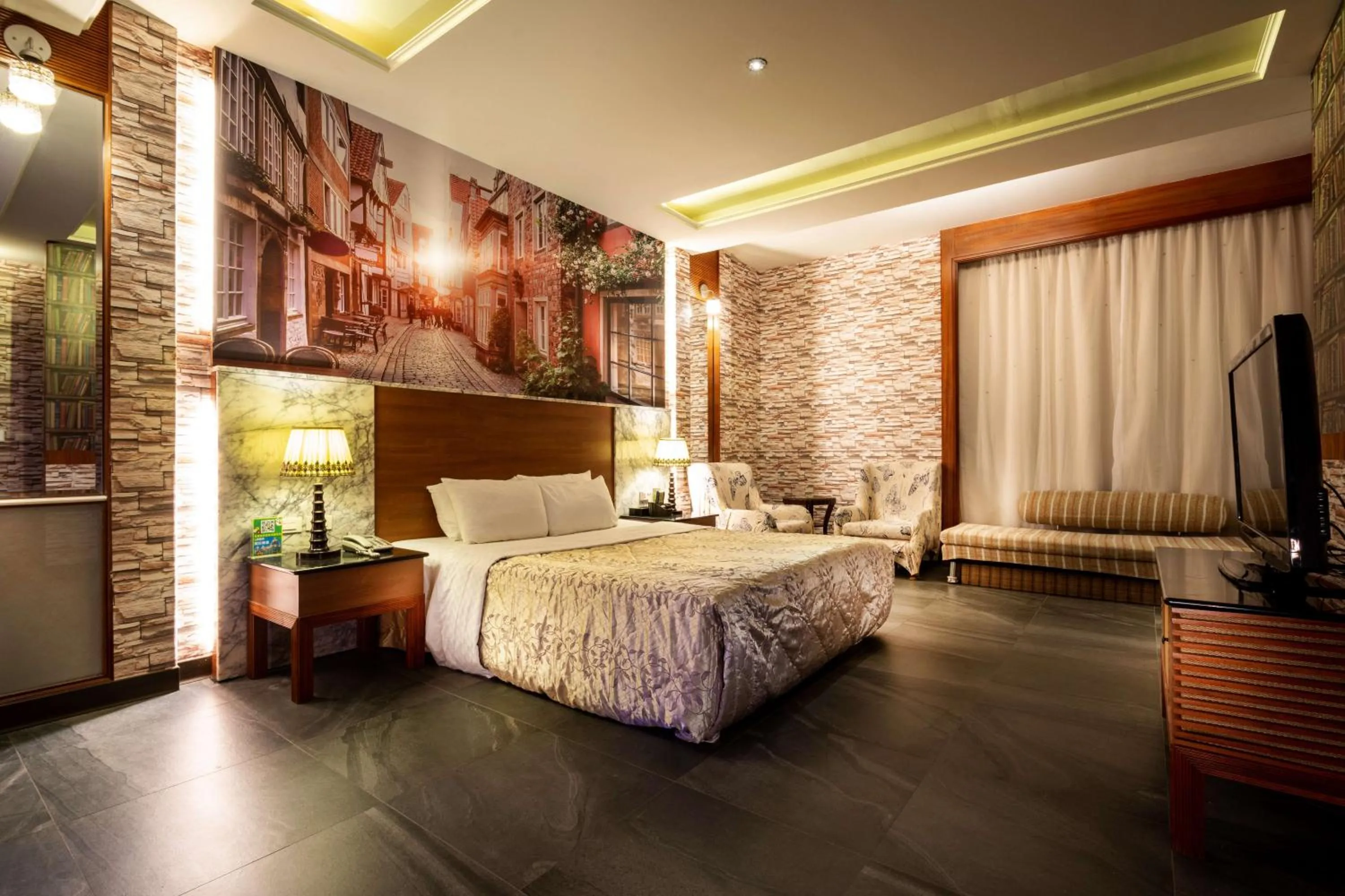 Photo of the whole room, Bed in 國妃鷹堡時尚健康館King & Princess Motel