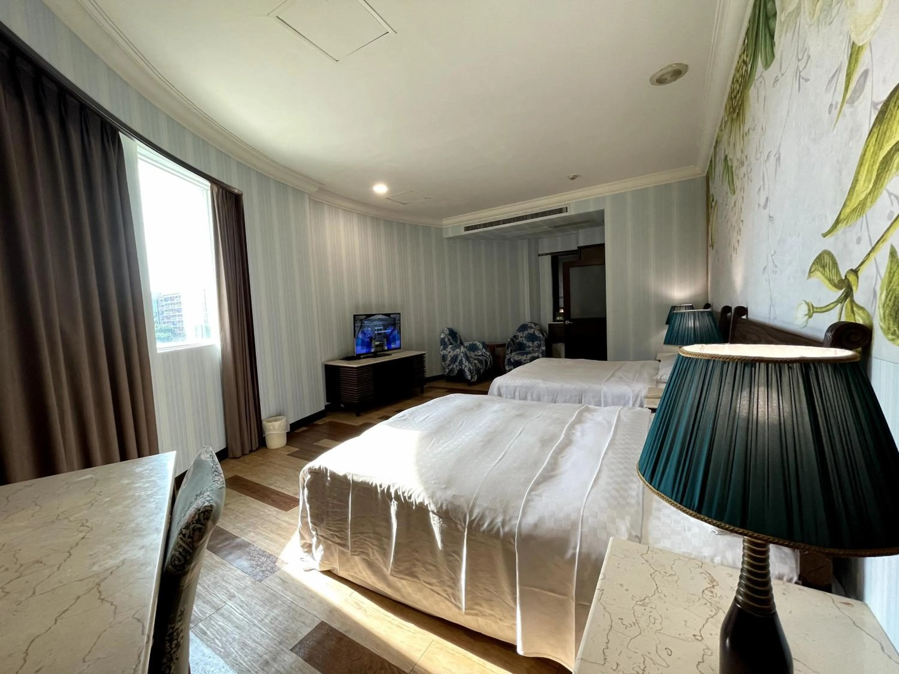 Photo of the whole room, Bed in 國妃鷹堡時尚健康館King & Princess Motel