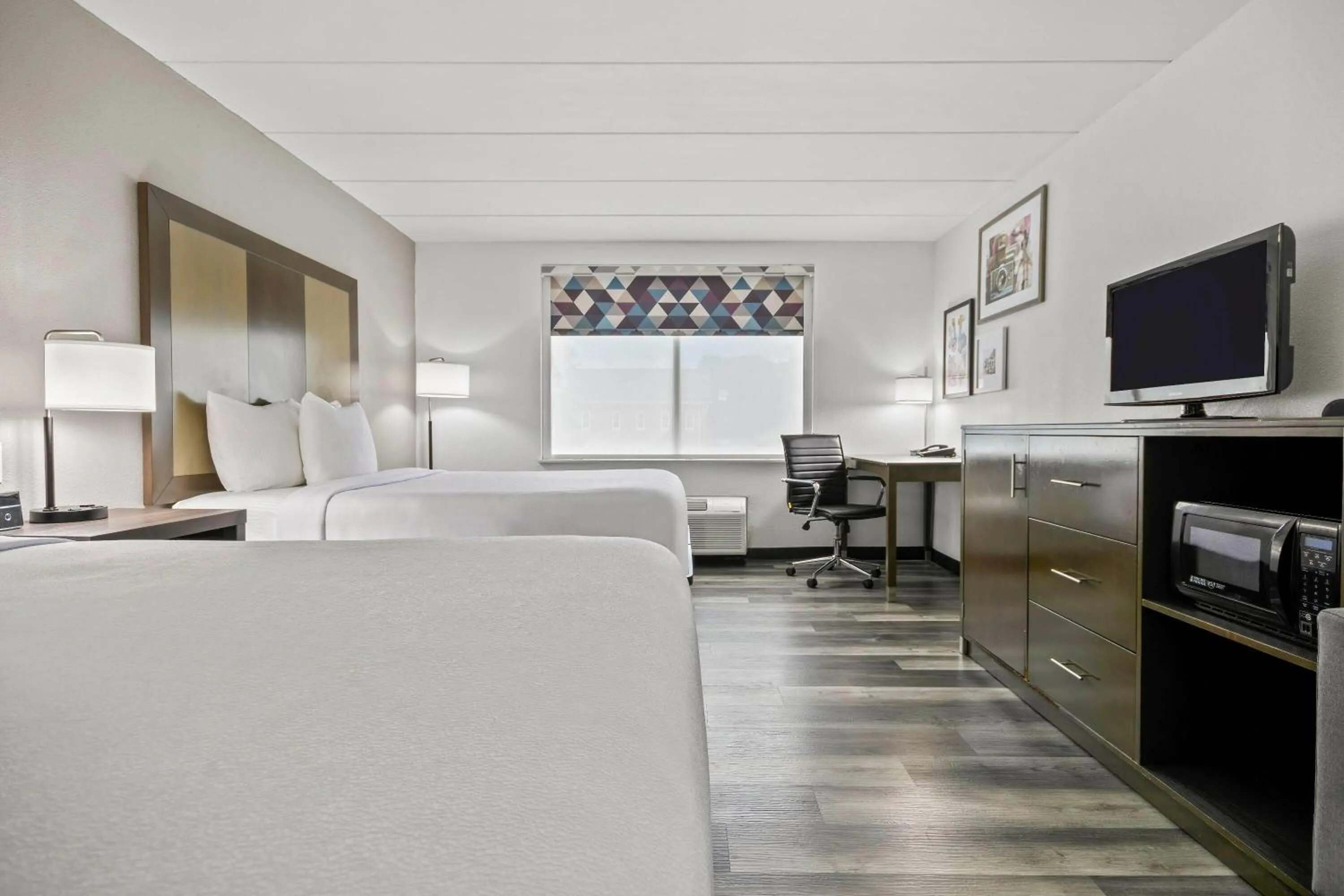 Bed in La Quinta by Wyndham Sturbridge