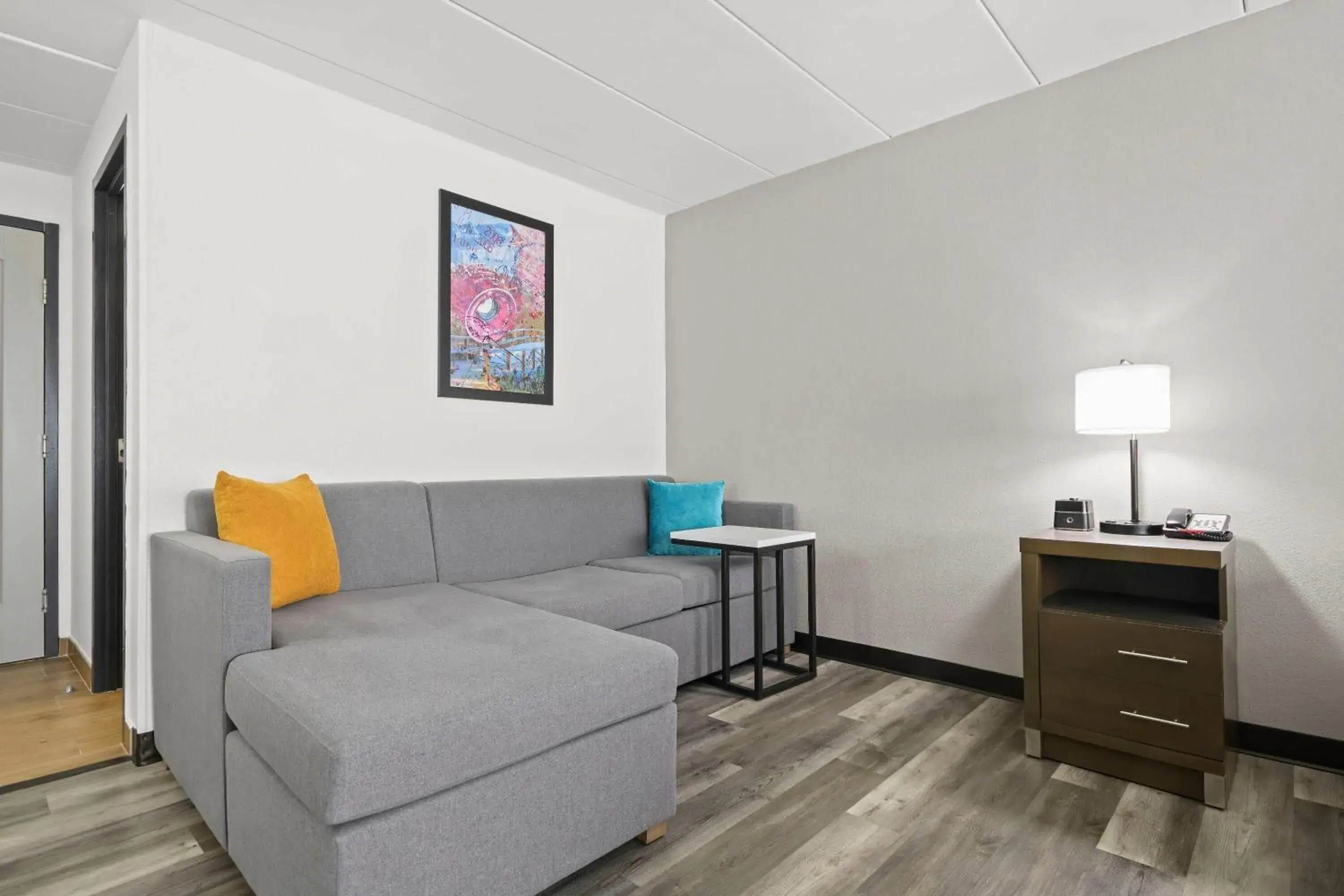 Bed in La Quinta by Wyndham Sturbridge Bed in La Quinta by Wyndham Sturbridge