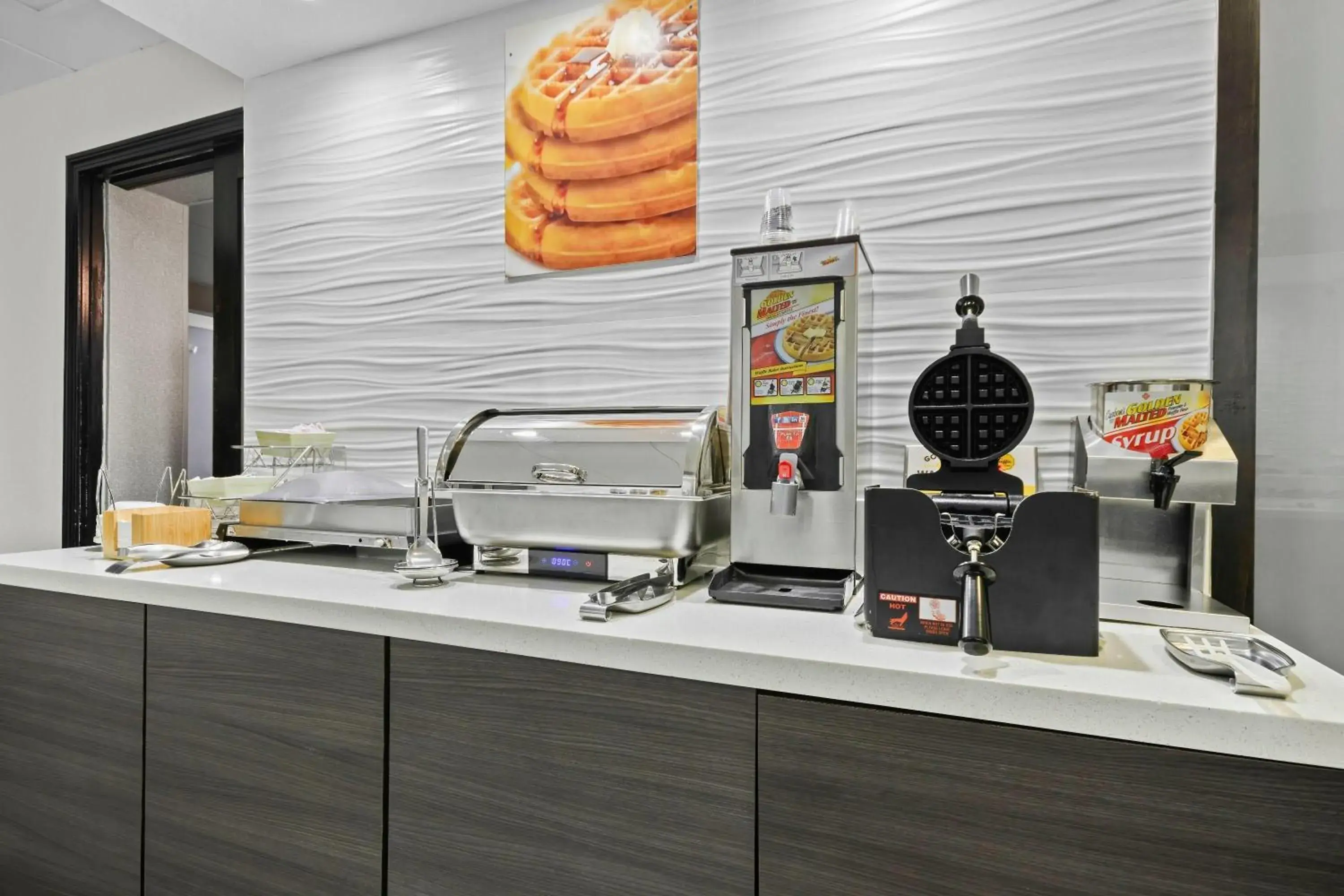 Restaurant/places to eat in La Quinta by Wyndham Sturbridge Restaurant/places to eat in La Quinta by Wyndham Sturbridge