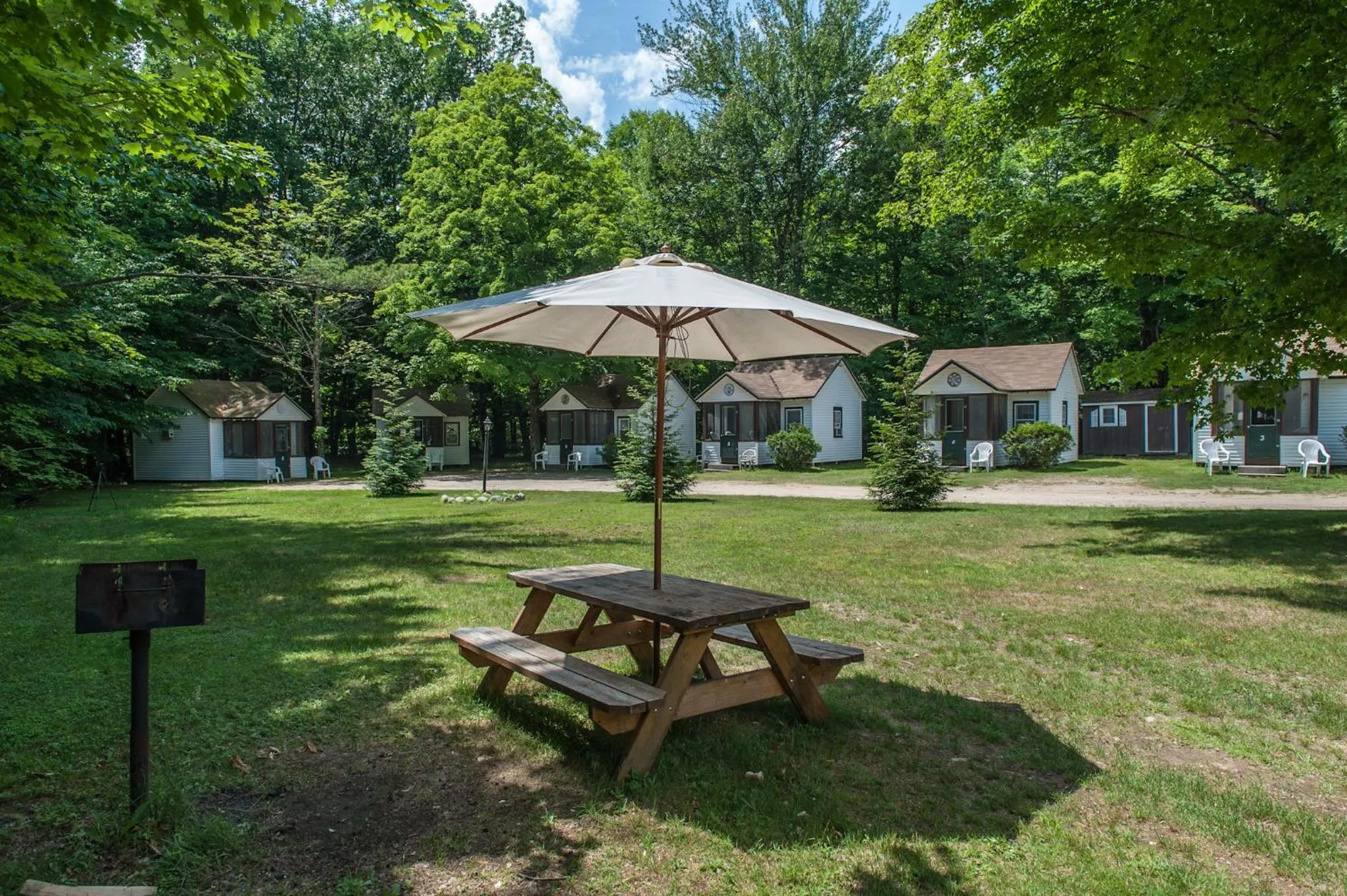 Profile Motel & Cottages