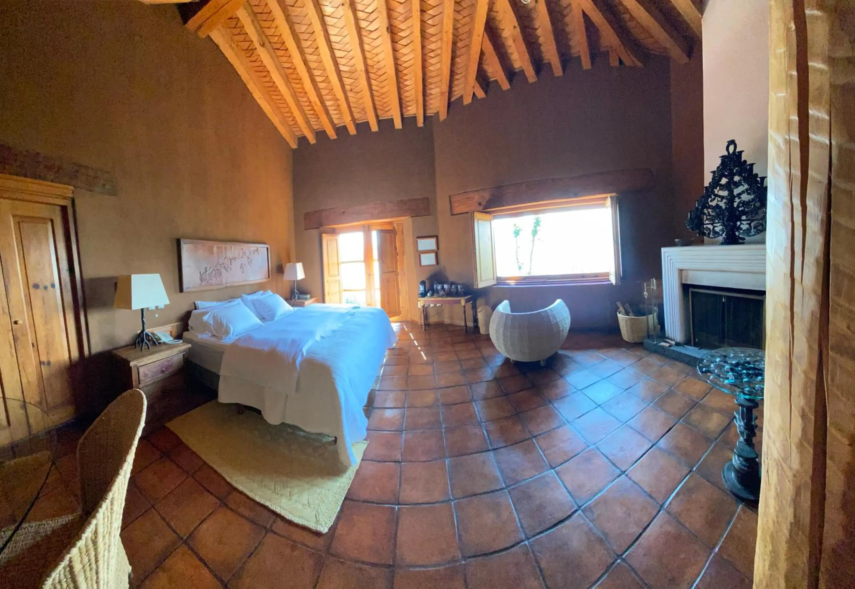 Photo of the whole room, Bed in Hacienda Ucazanaztacua
