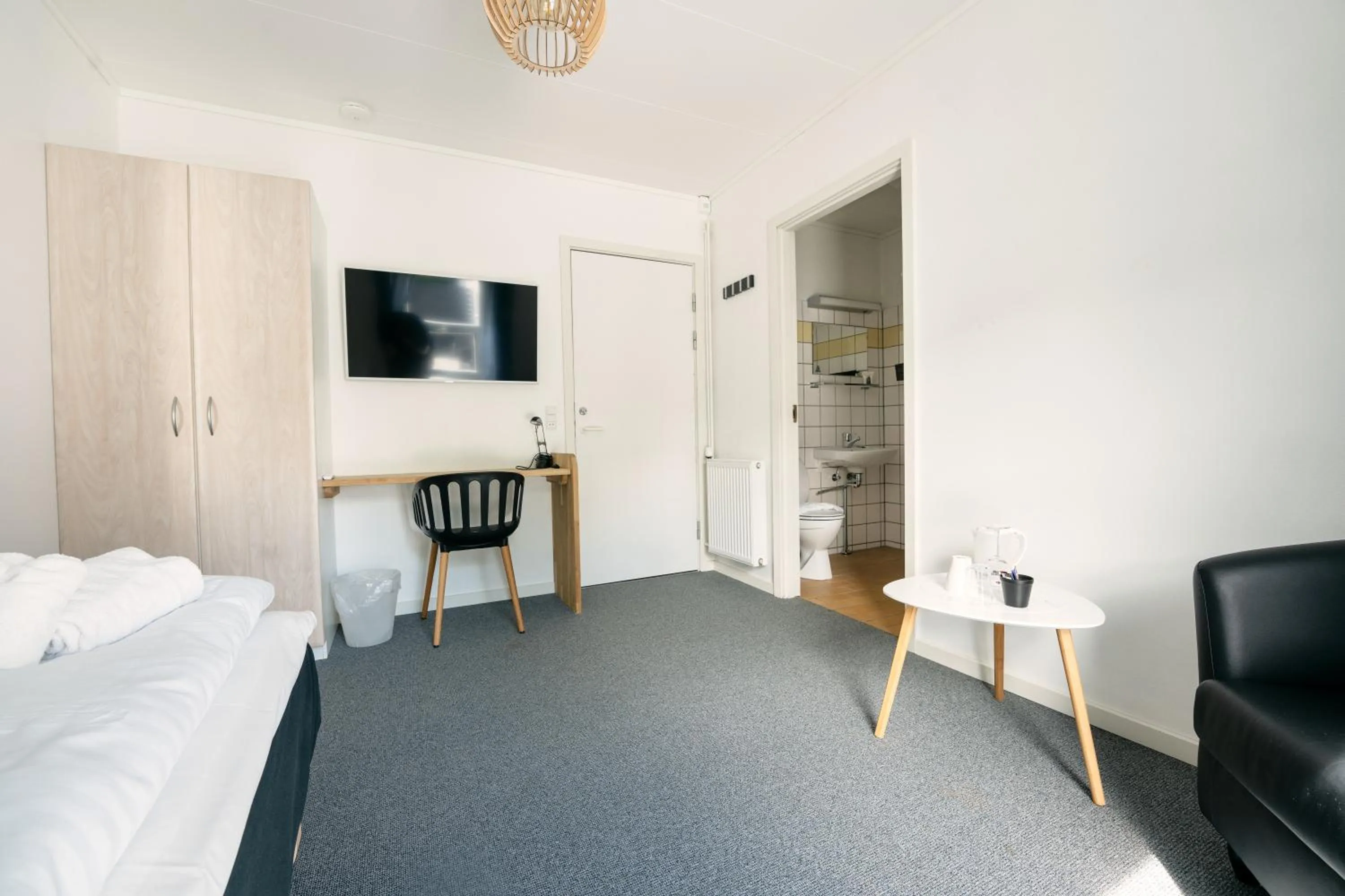 TV and multimedia, Bed in Hotel Hvide Klit