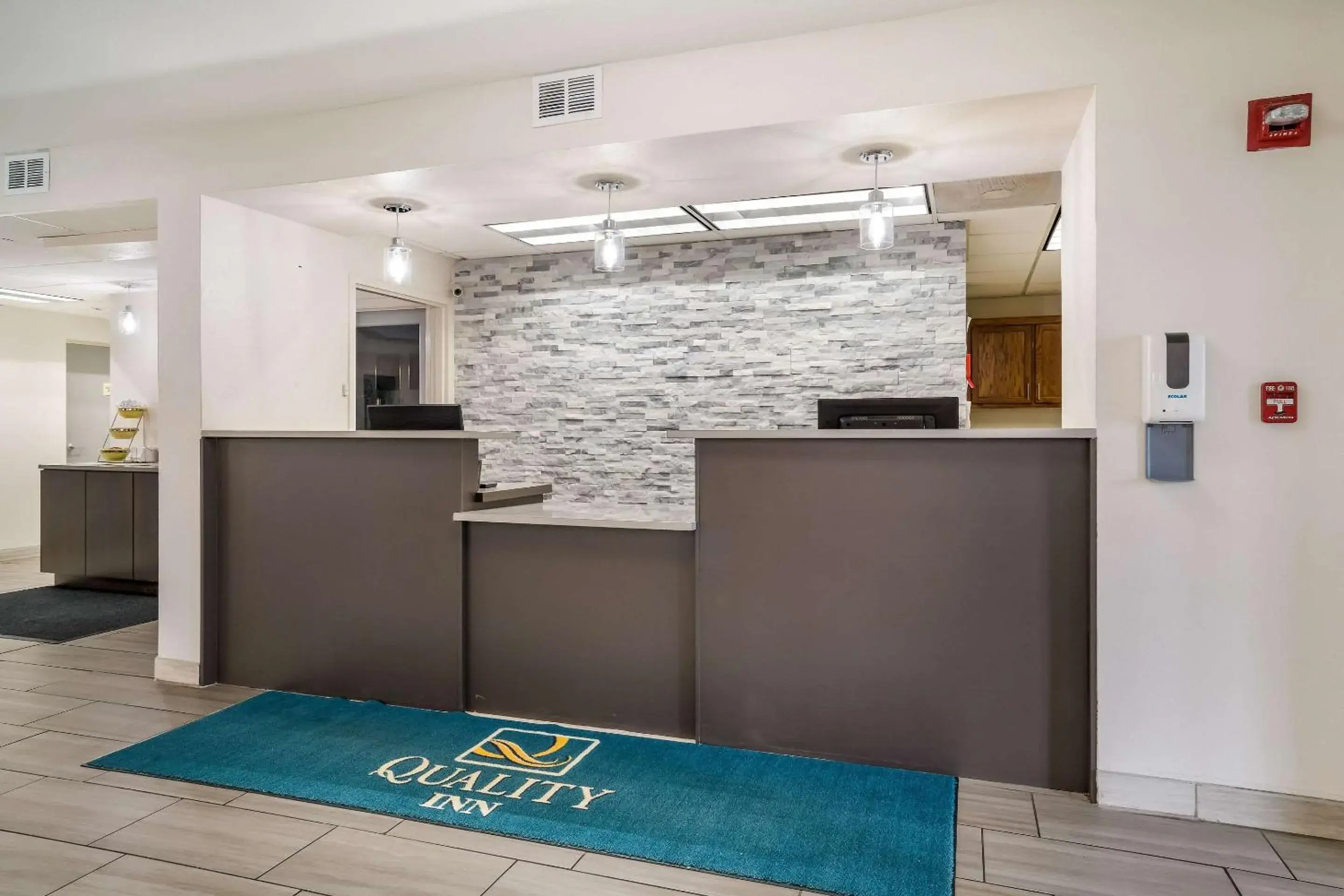 Lobby or reception in Quality Inn Jacksonville near Camp Lejeune Lobby or reception in Quality Inn Jacksonville near Camp Lejeune