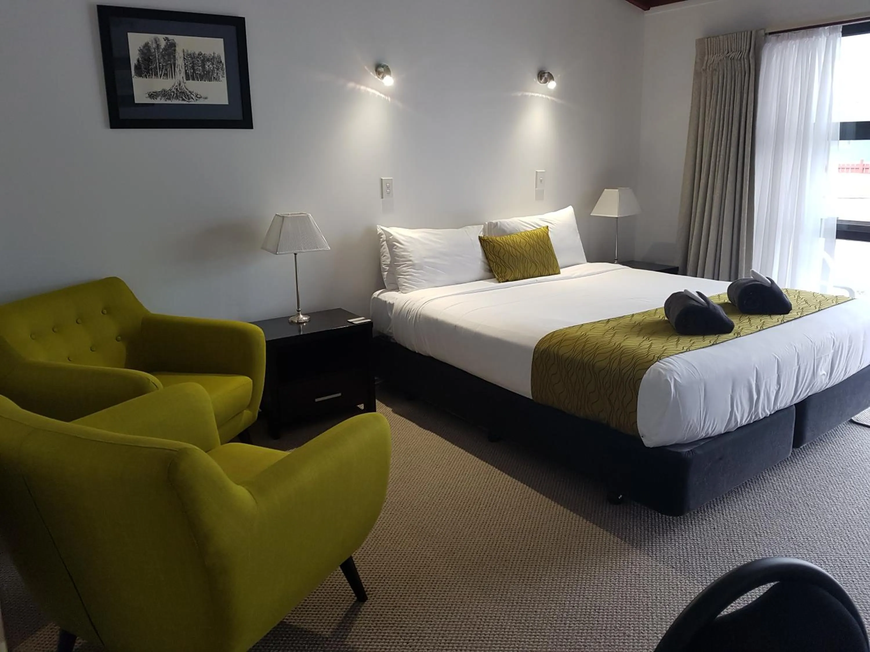 Decorative detail, Bed in Lake Matheson Motel