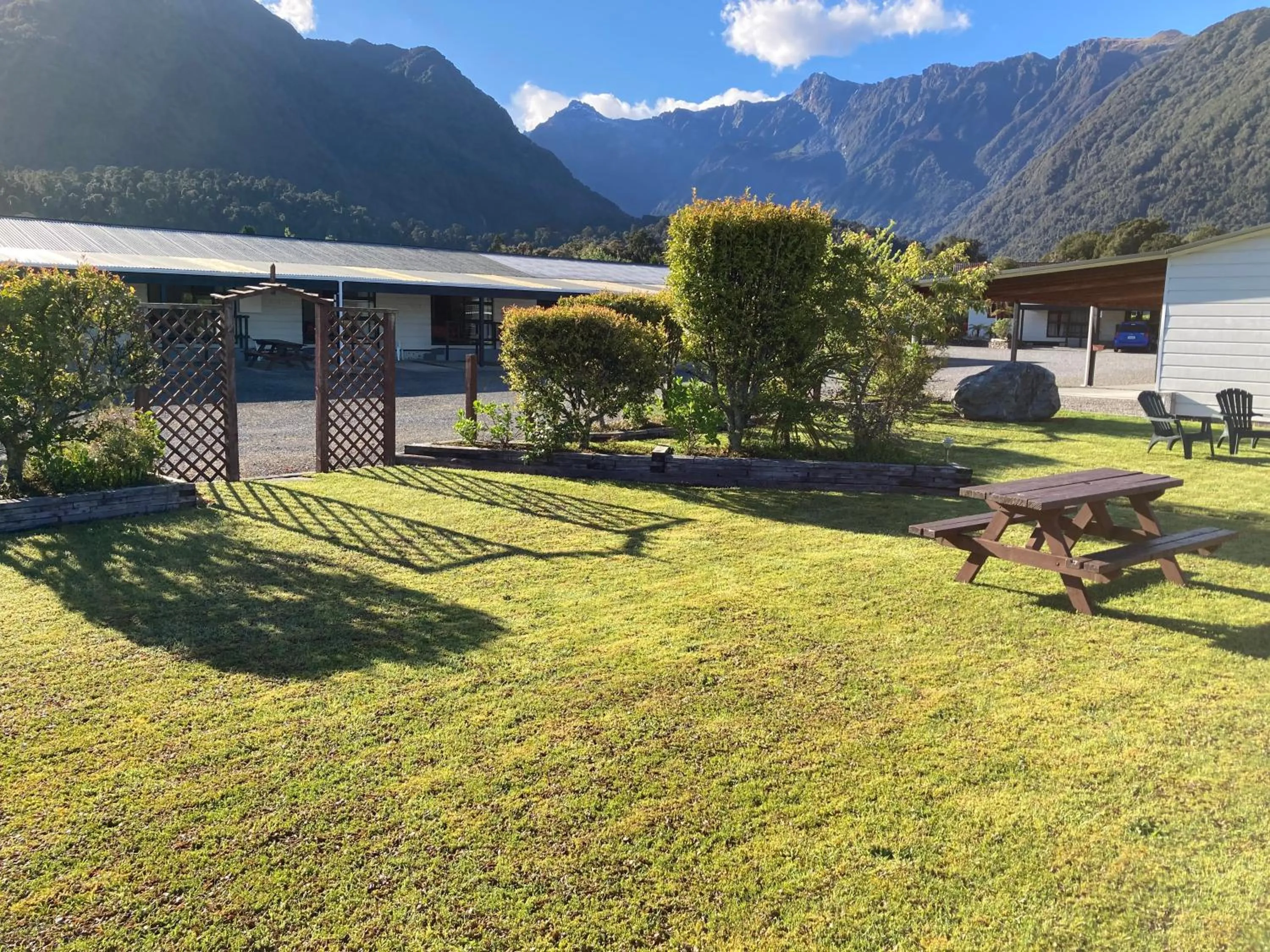 Property building in Lake Matheson Motel
