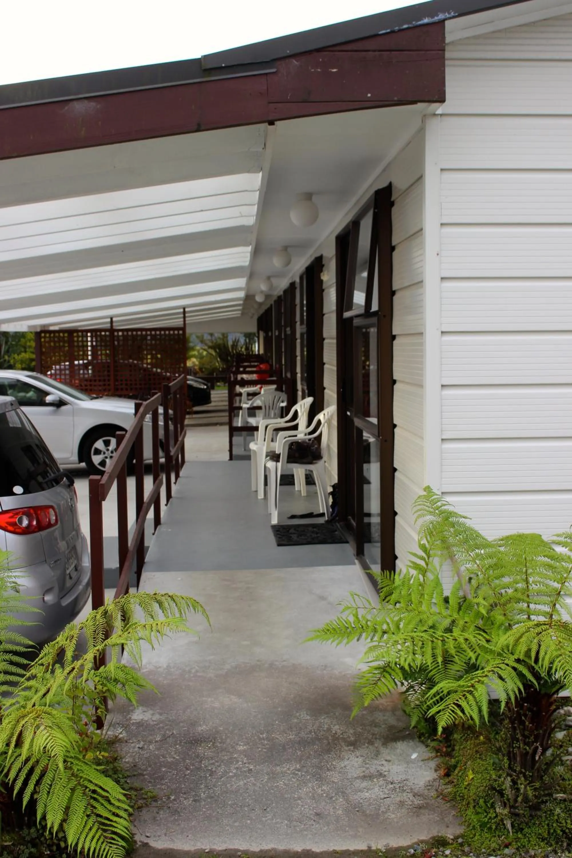 Property building in Lake Matheson Motel