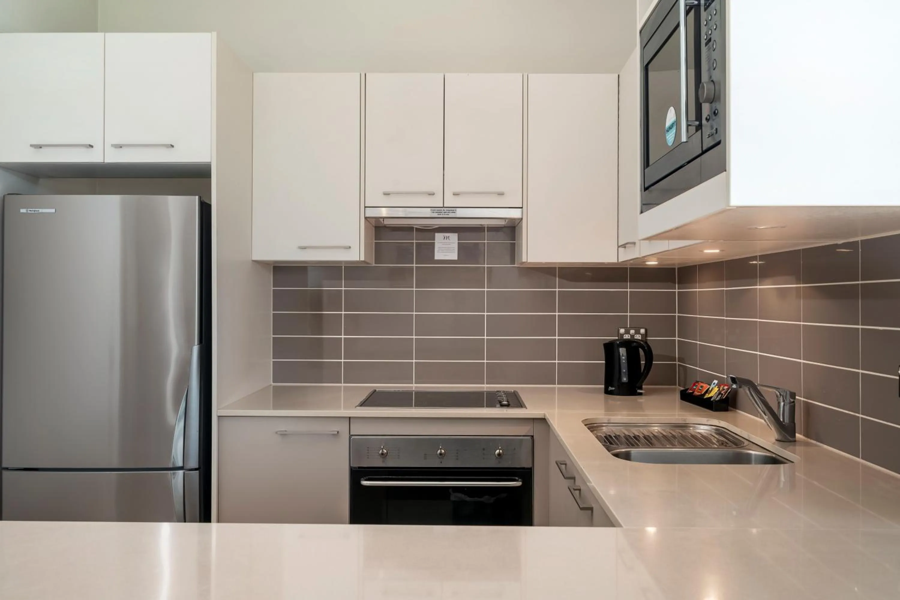 kitchen in Mercure Kooindah Waters Central Coast