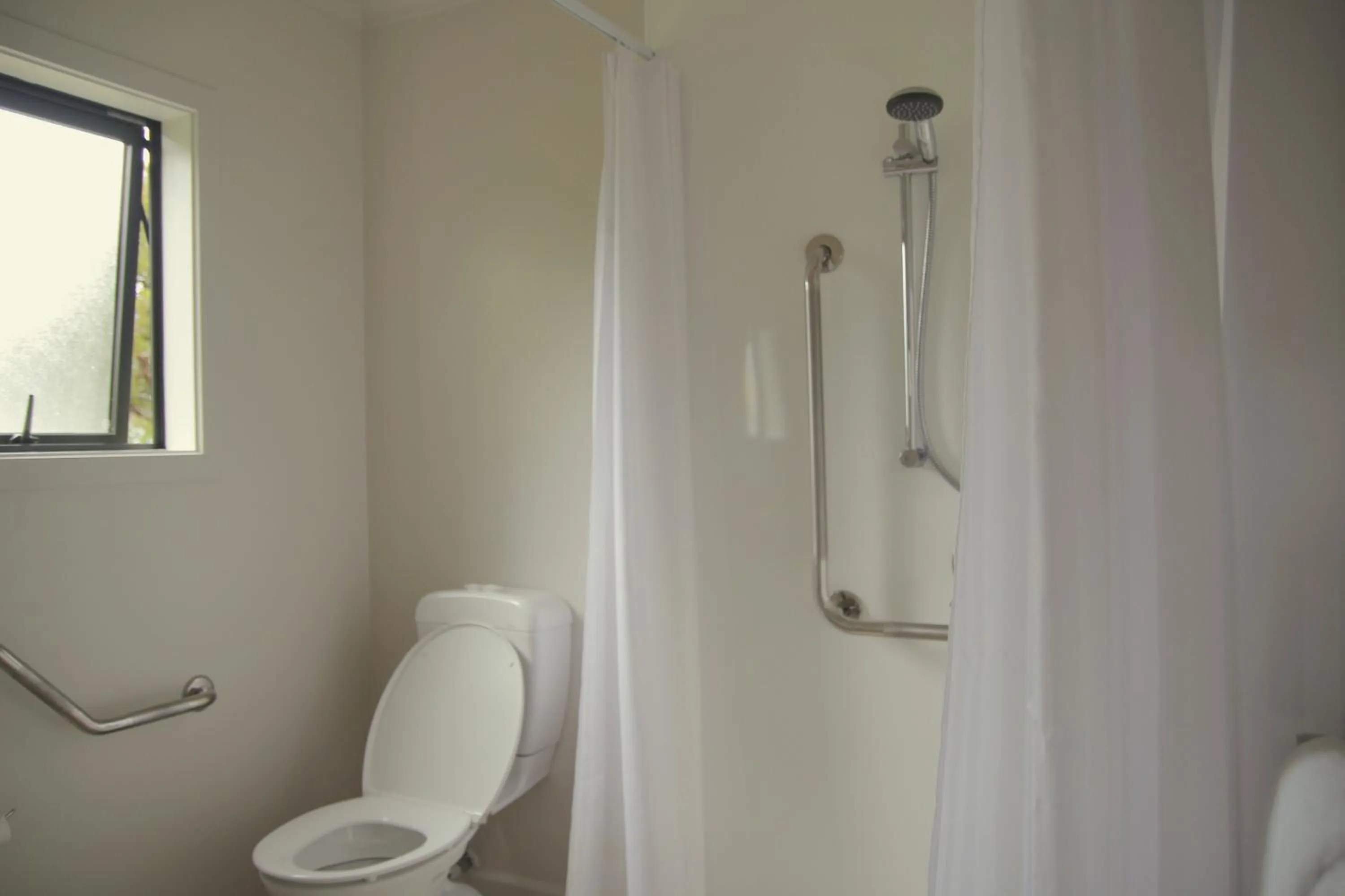 Bathroom in Geraldine TOP 10 Holiday Park