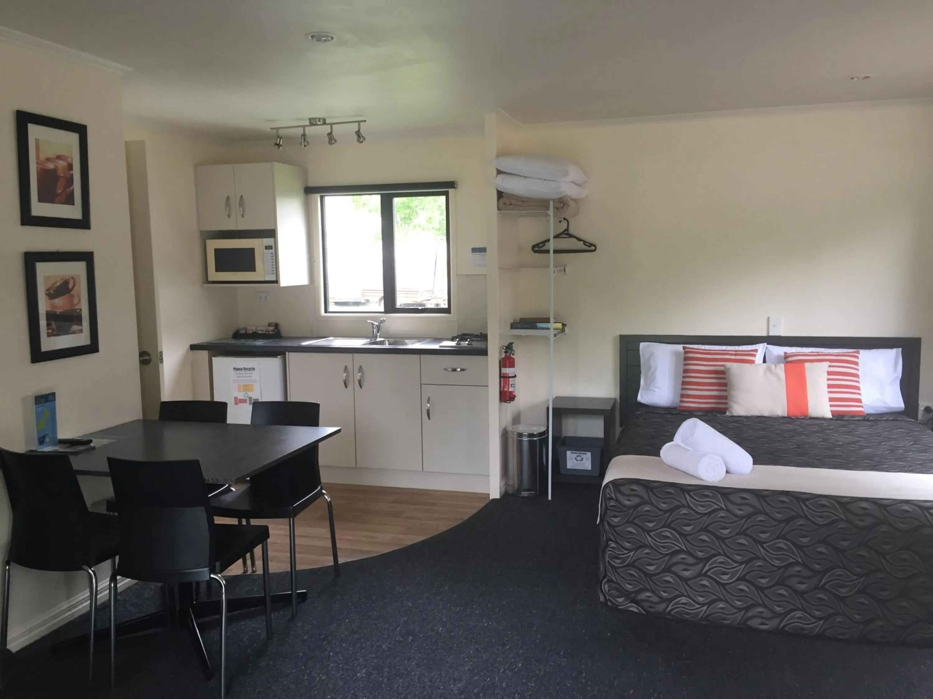 Bed in Geraldine TOP 10 Holiday Park