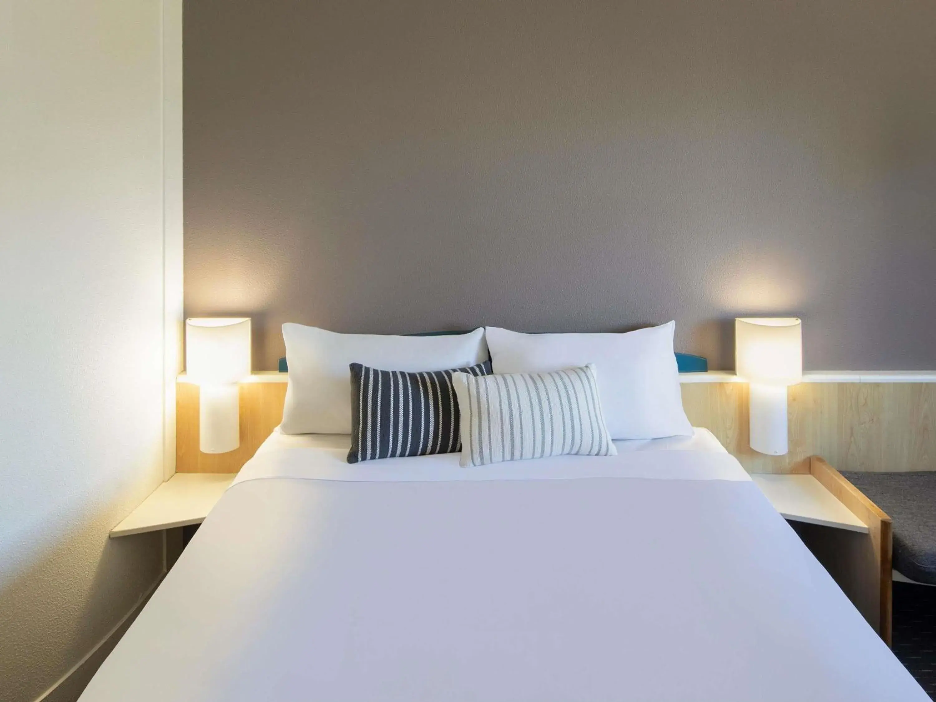 Bedroom, Bed in ibis Thornleigh Bedroom, Bed in ibis Thornleigh